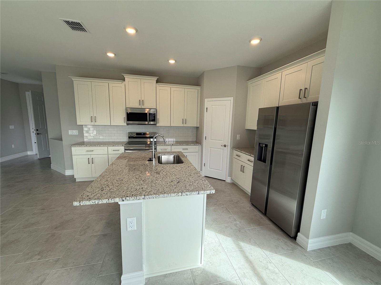 Image 12 of 44 For 1047 Comfort Lane