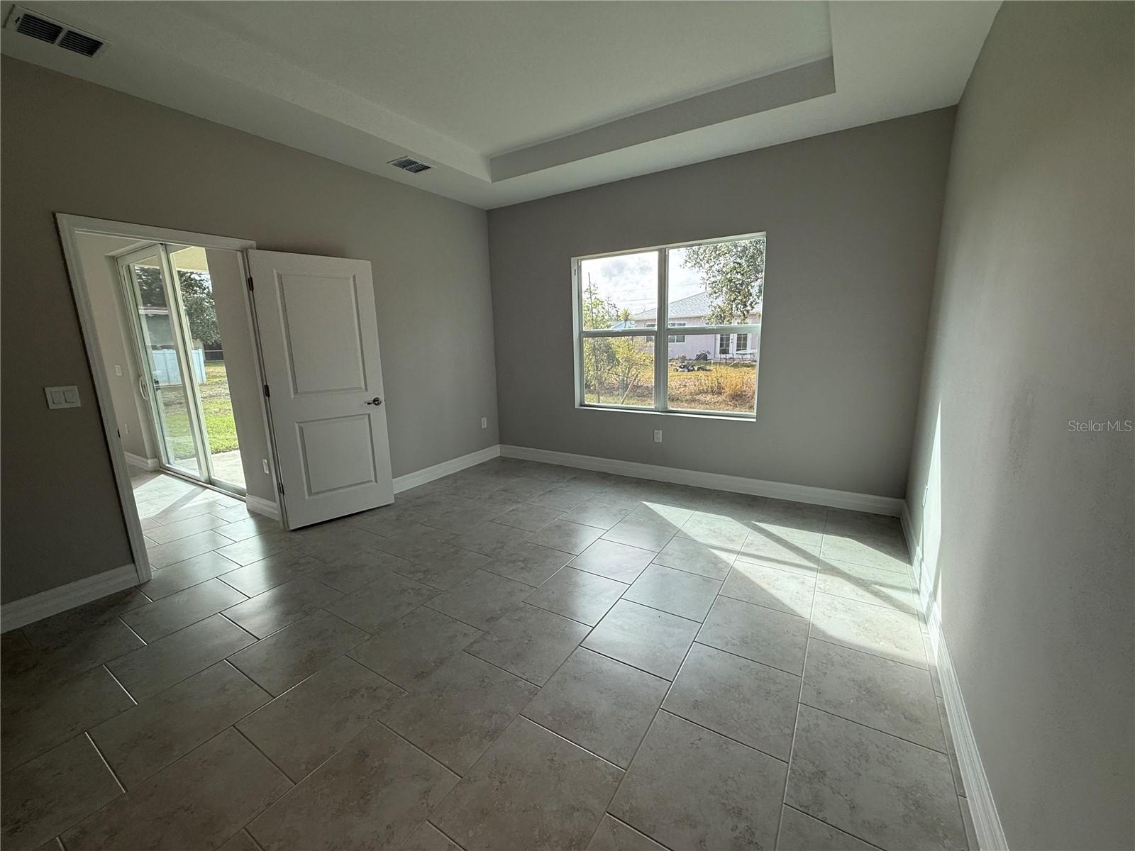 Image 15 of 44 For 1047 Comfort Lane