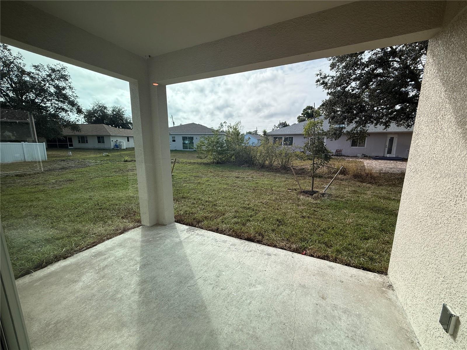 Image 23 of 44 For 1047 Comfort Lane