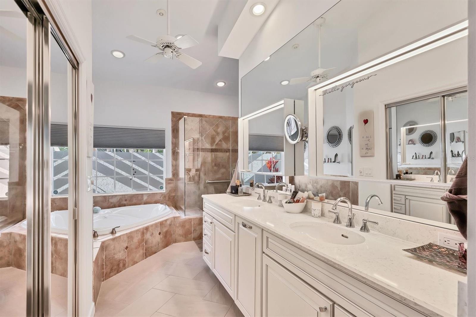 Image 24 of 51 For 4305 Highland Oaks Circle