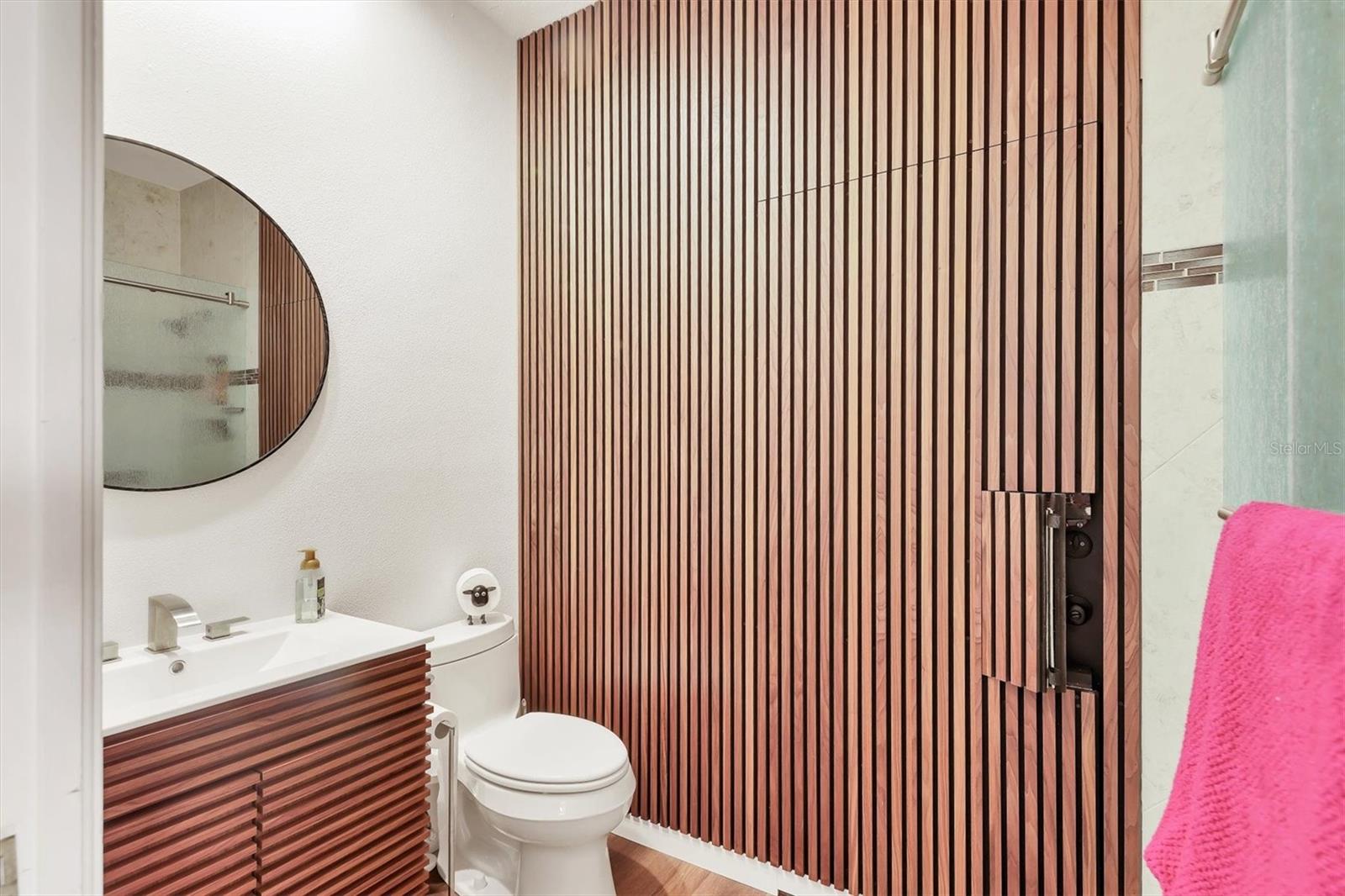 Image 31 of 51 For 4305 Highland Oaks Circle