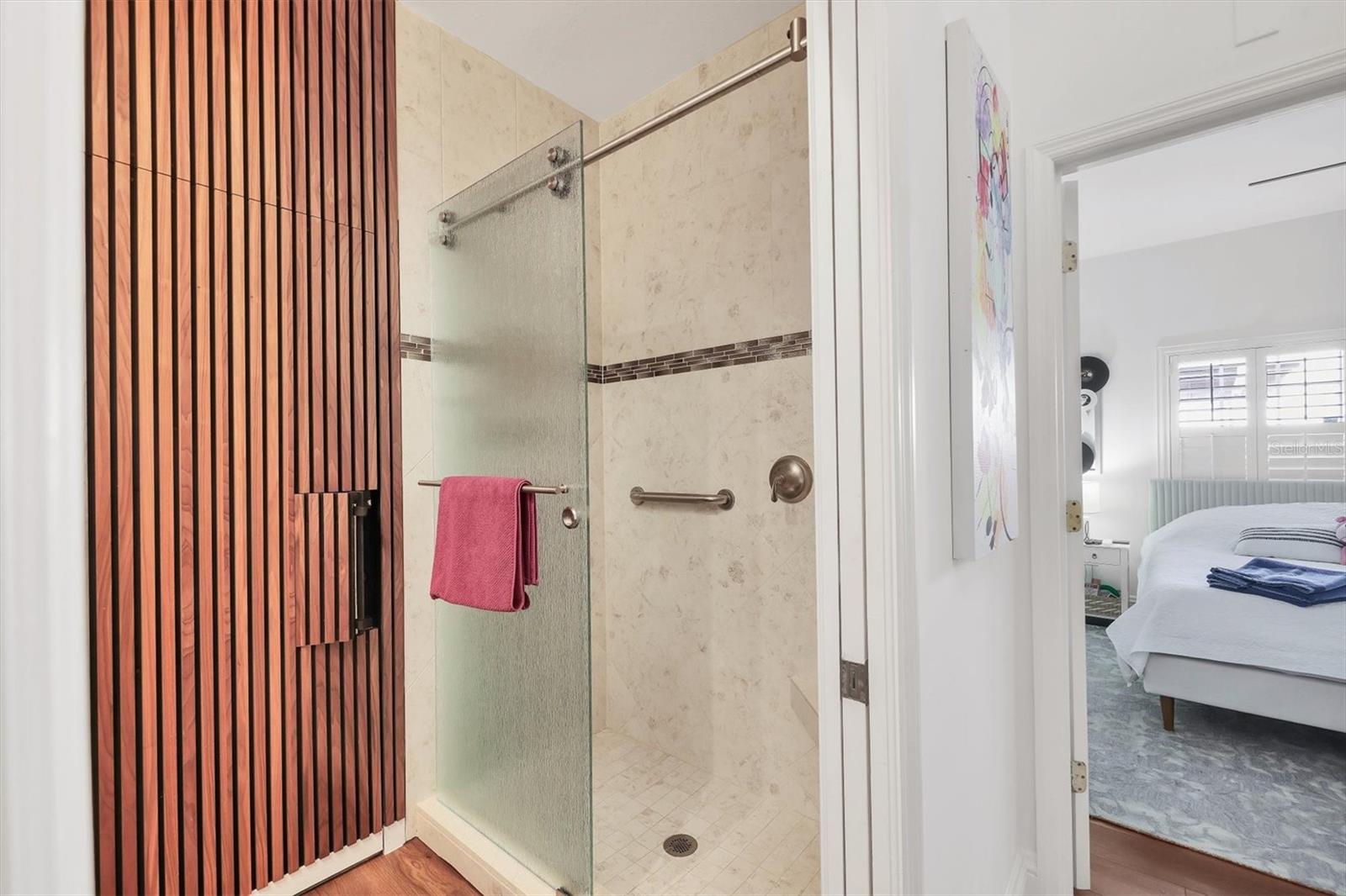 Image 32 of 51 For 4305 Highland Oaks Circle