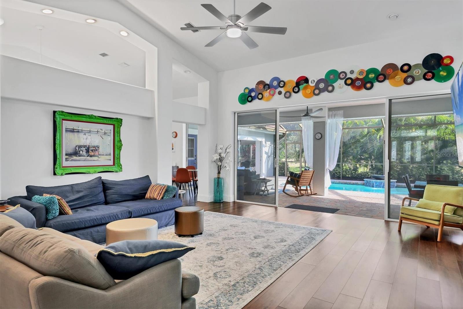 Image 6 of 51 For 4305 Highland Oaks Circle