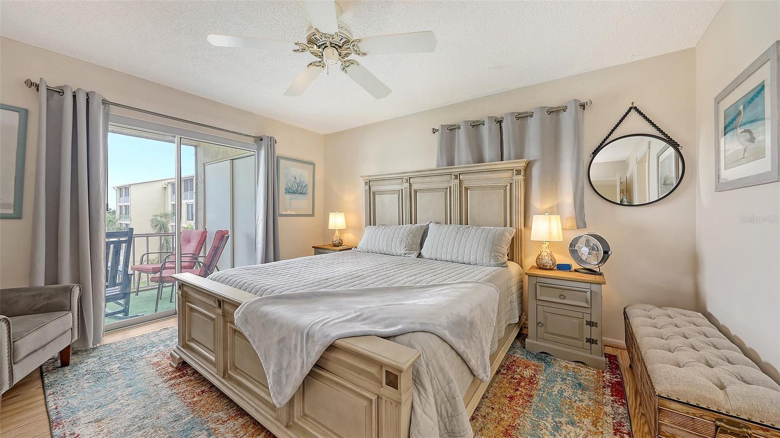 Image 17 of 38 For 3647 Lake Bayshore Drive J416