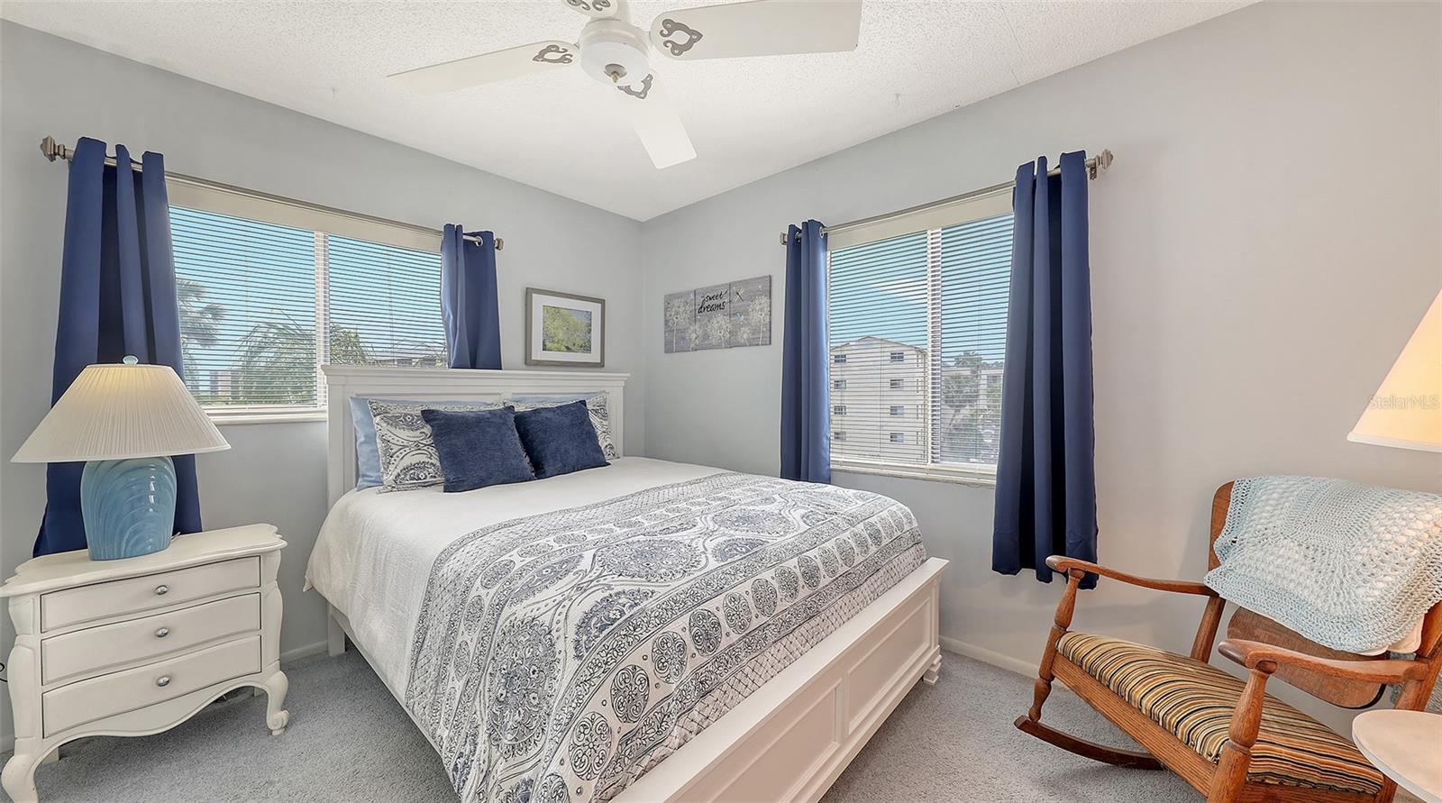 Image 21 of 38 For 3647 Lake Bayshore Drive J416