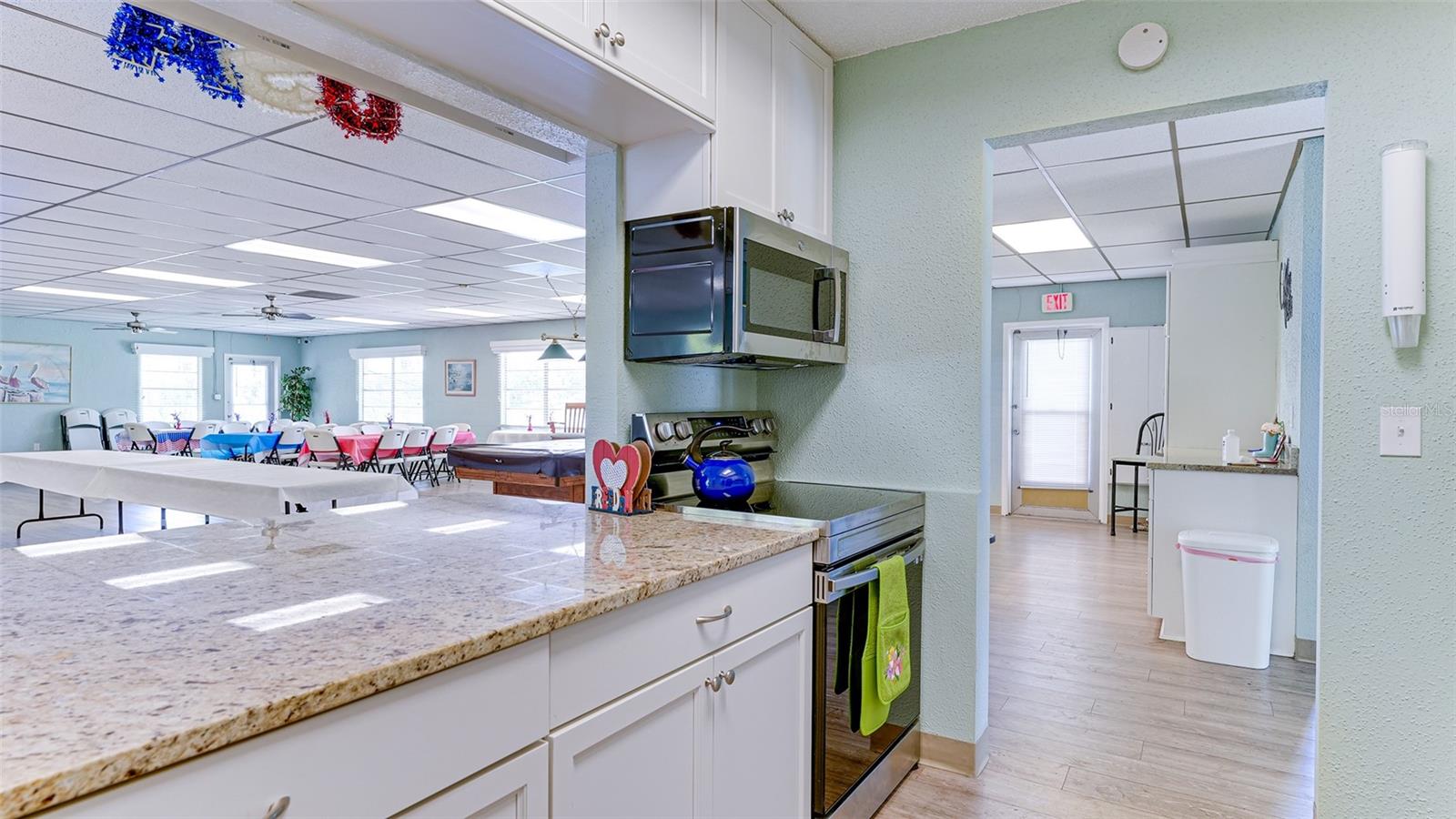 Image 33 of 38 For 3647 Lake Bayshore Drive J416