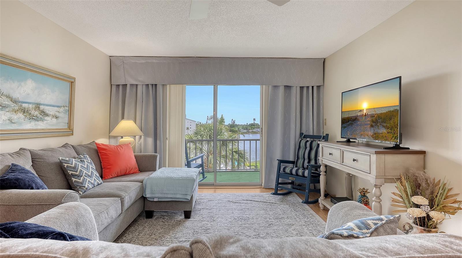 Image 6 of 38 For 3647 Lake Bayshore Drive J416