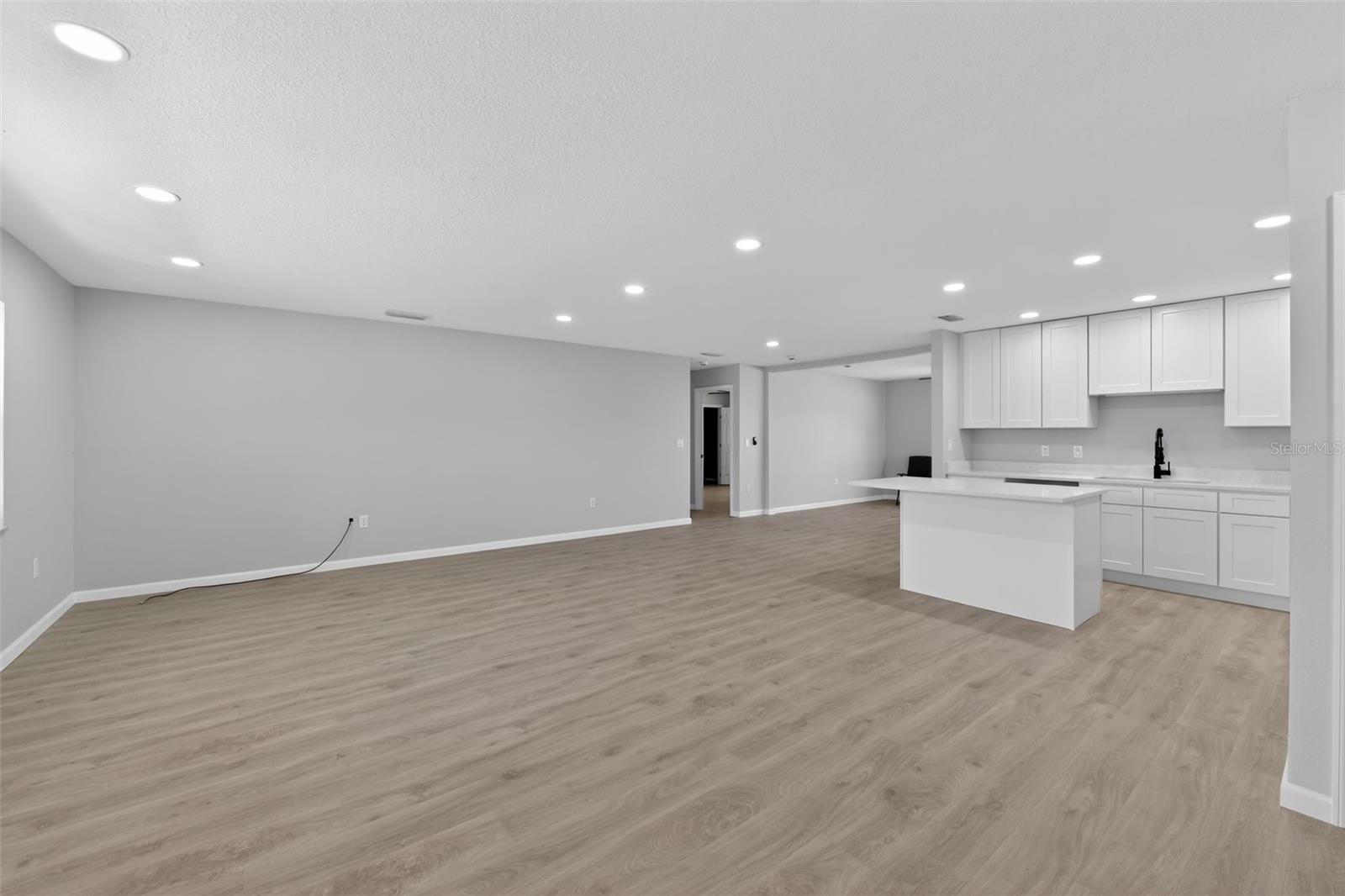 Image 19 of 28 For 6224 7th Avenue Drive W