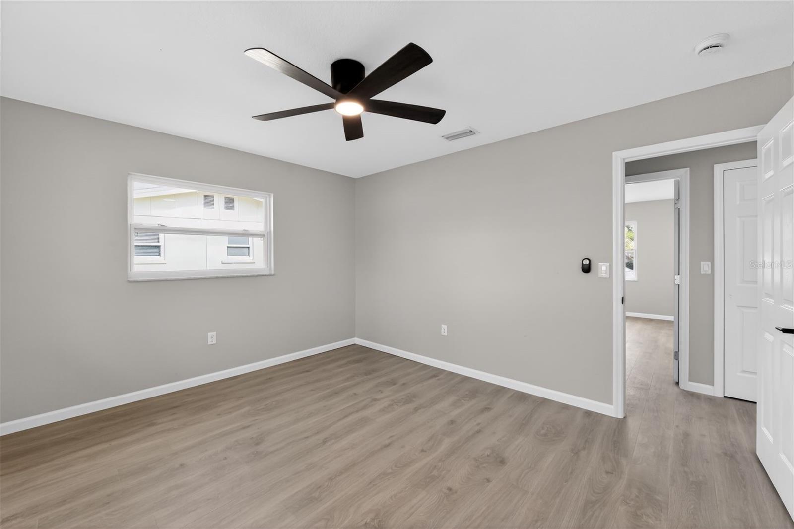 Image 8 of 28 For 6224 7th Avenue Drive W