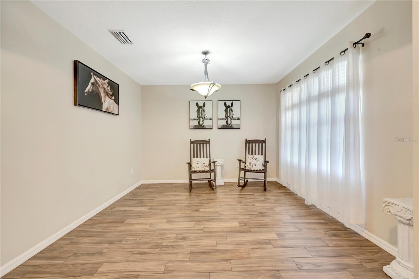 Image 13 of 78 For 109 Tierra Verde Way