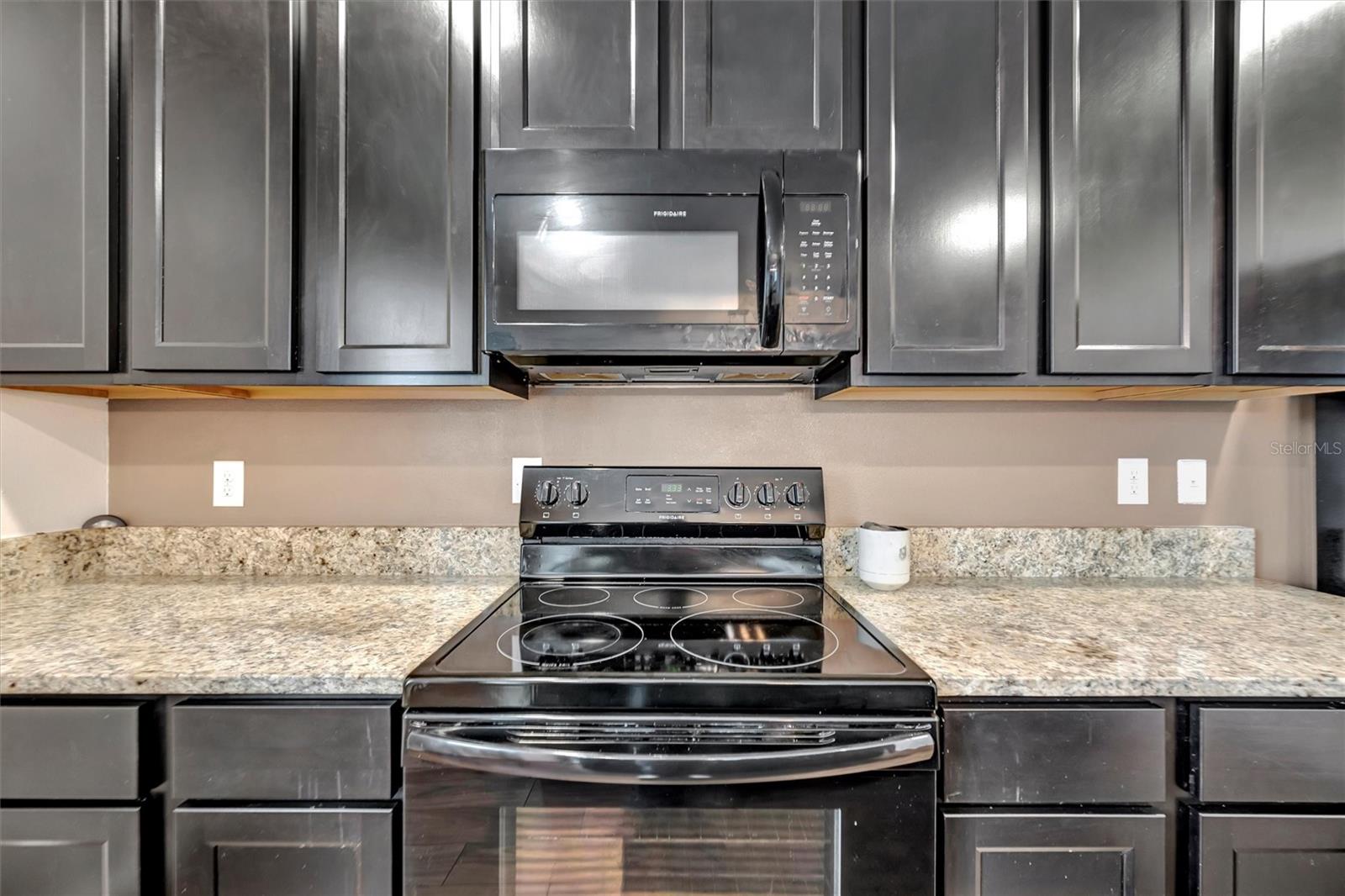 Image 21 of 78 For 109 Tierra Verde Way