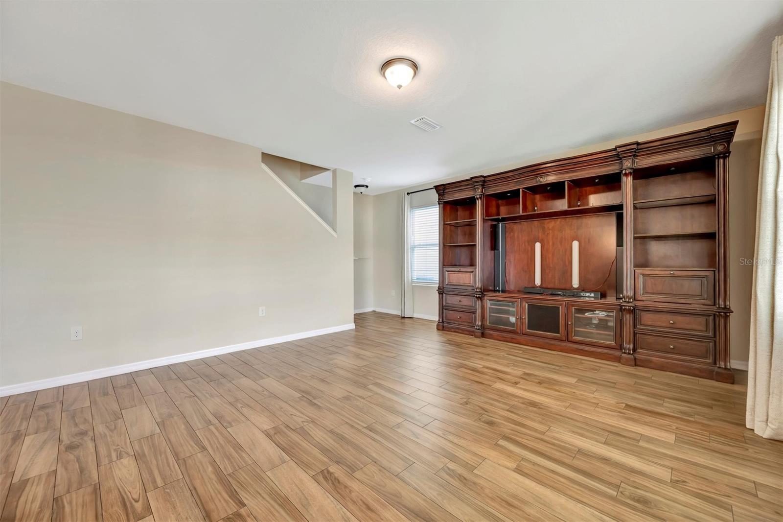 Image 34 of 78 For 109 Tierra Verde Way