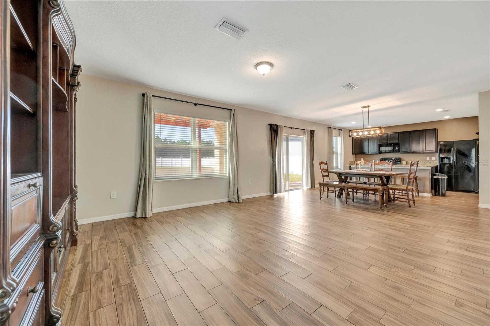 Image 35 of 78 For 109 Tierra Verde Way