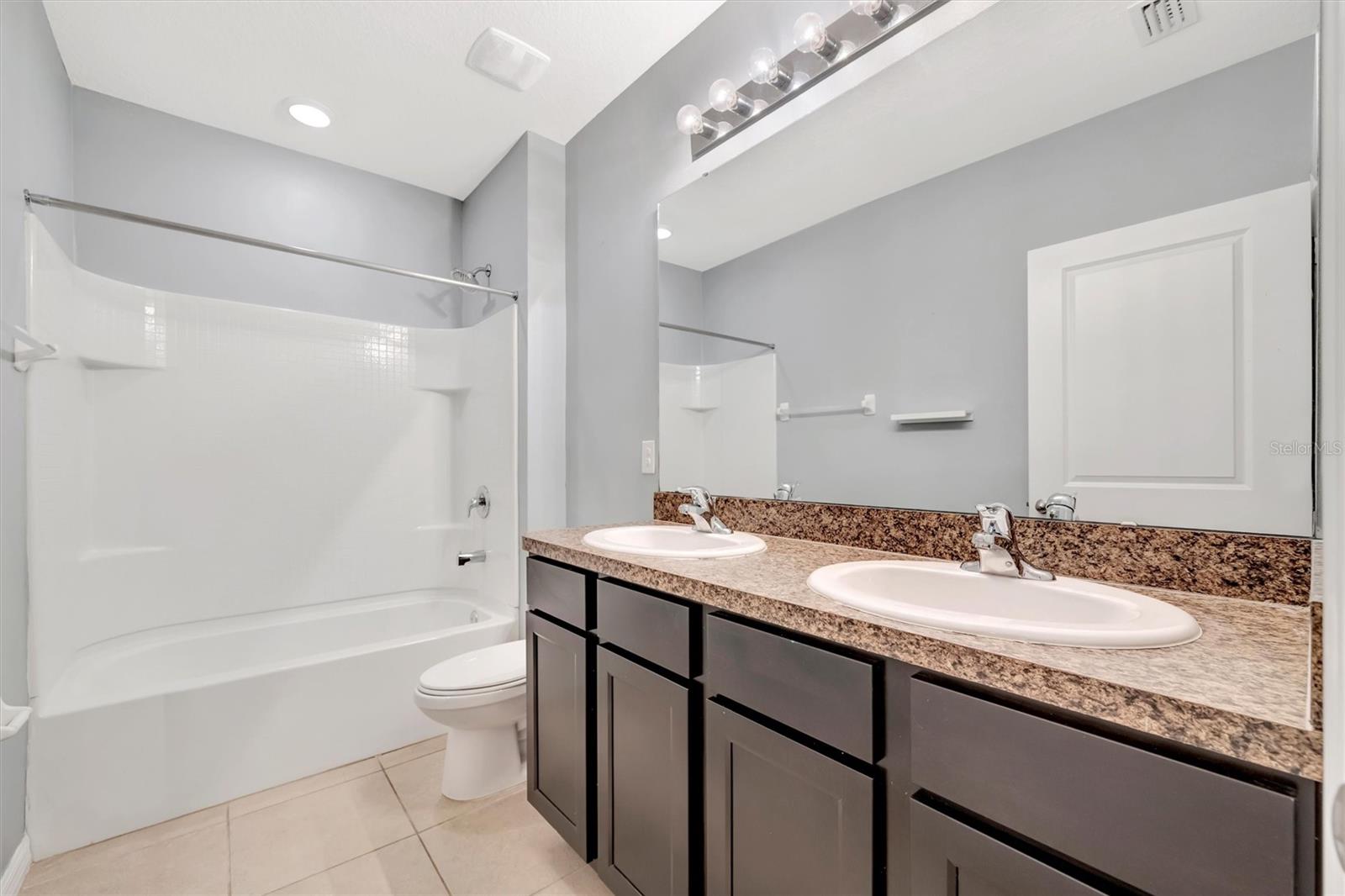 Image 50 of 78 For 109 Tierra Verde Way