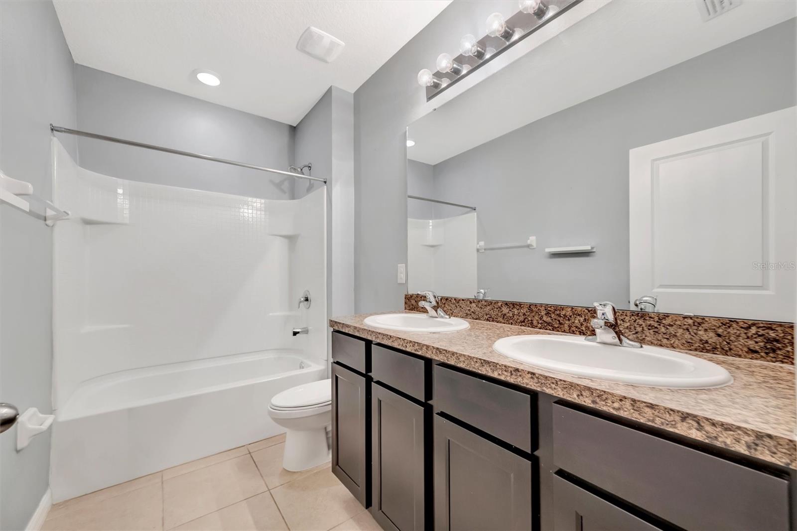 Image 51 of 78 For 109 Tierra Verde Way