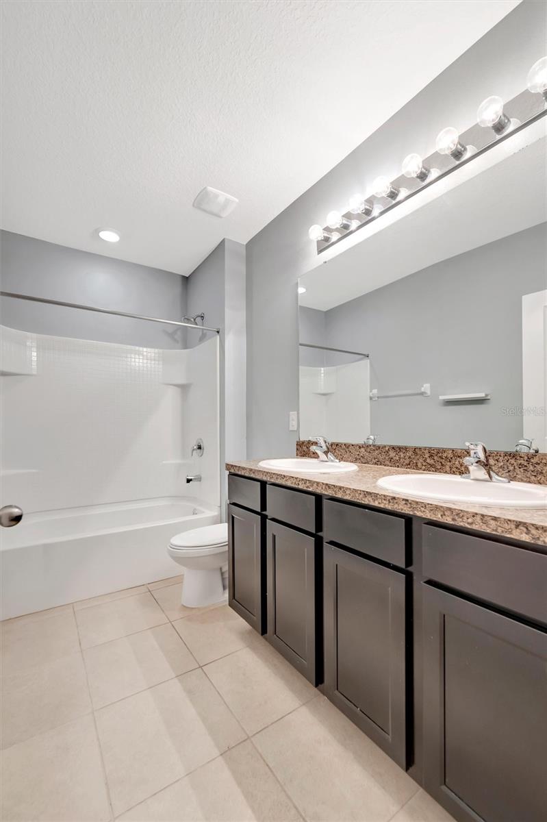 Image 52 of 78 For 109 Tierra Verde Way