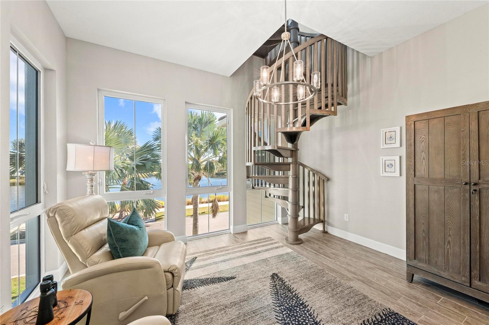 Image 28 of 100 For 295 Compass Point Drive 202