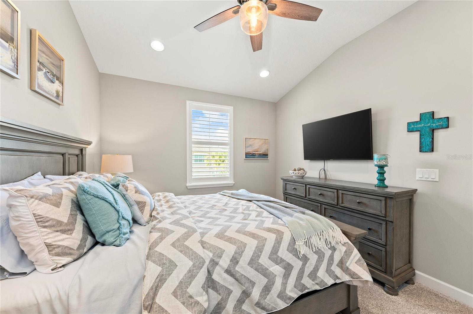 Image 35 of 100 For 295 Compass Point Drive 202