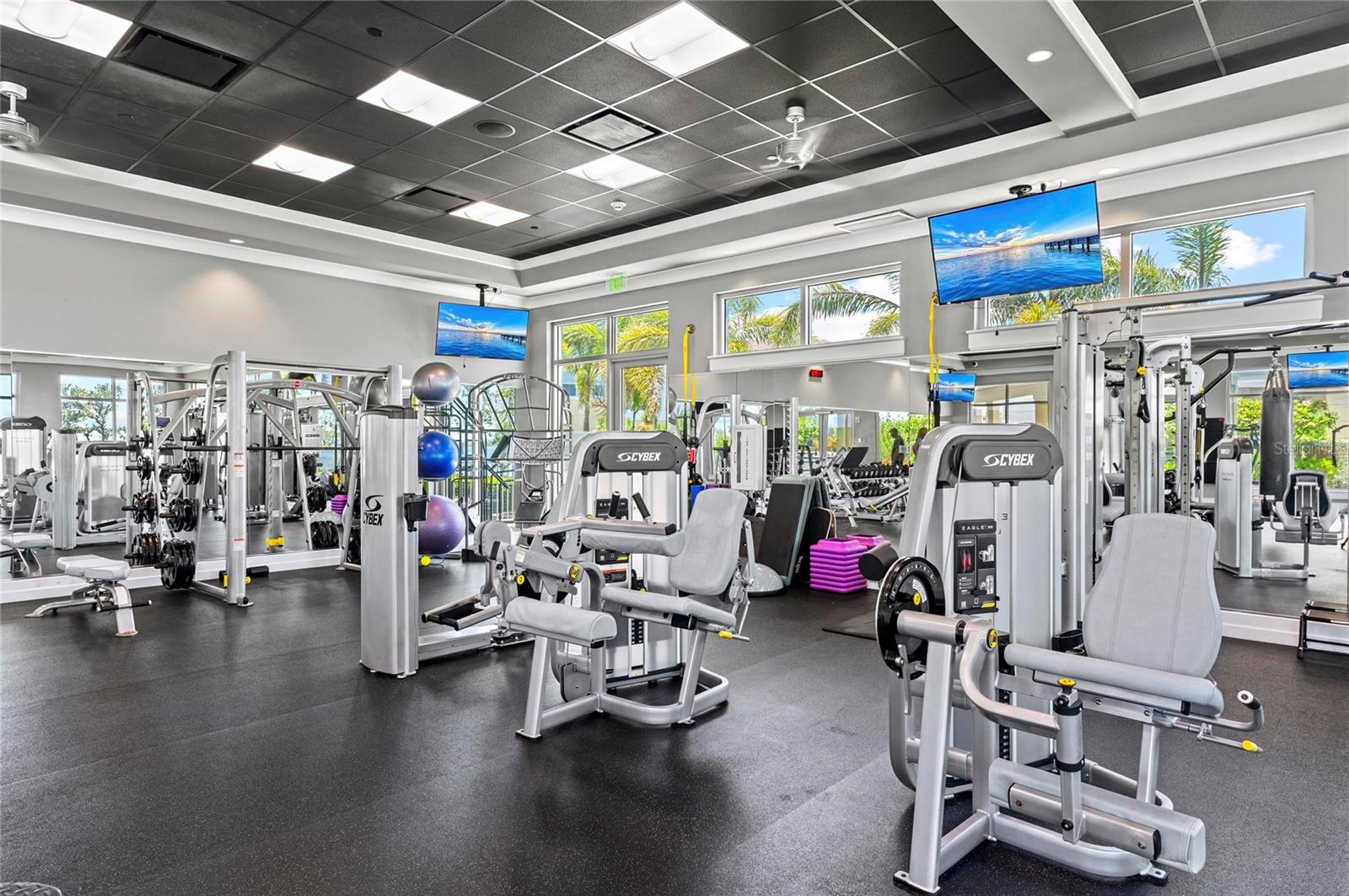 Image 57 of 100 For 295 Compass Point Drive 202