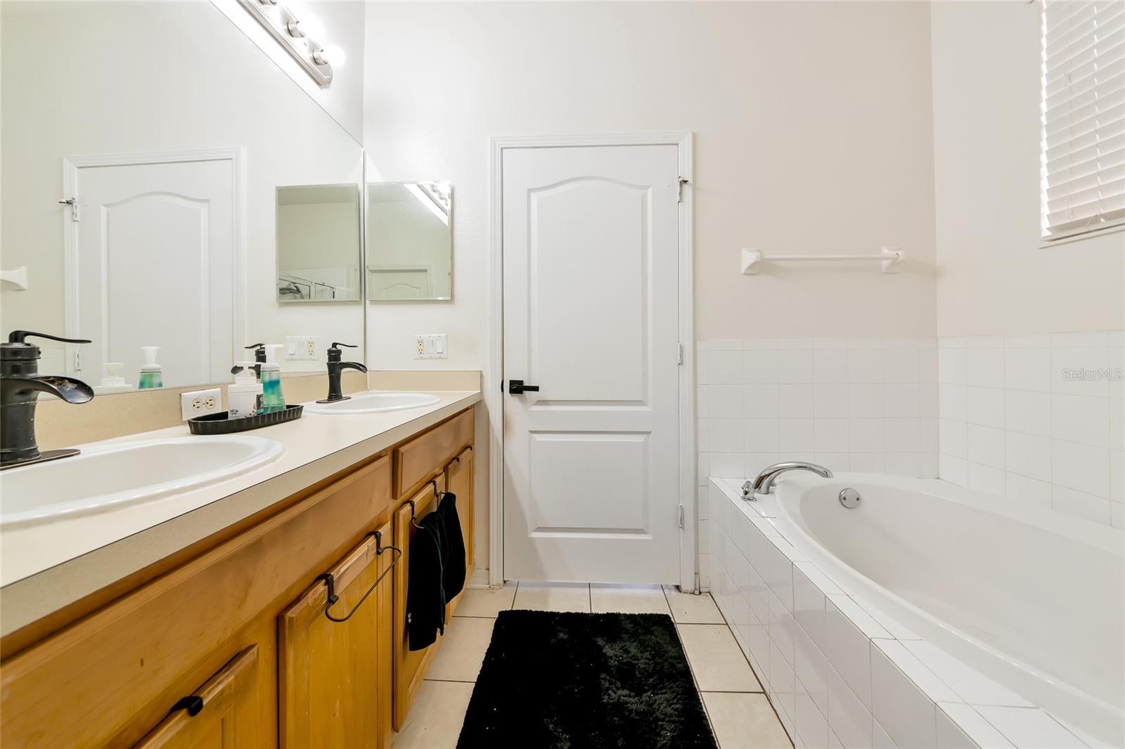 Image 24 of 83 For 10109 36th Court E