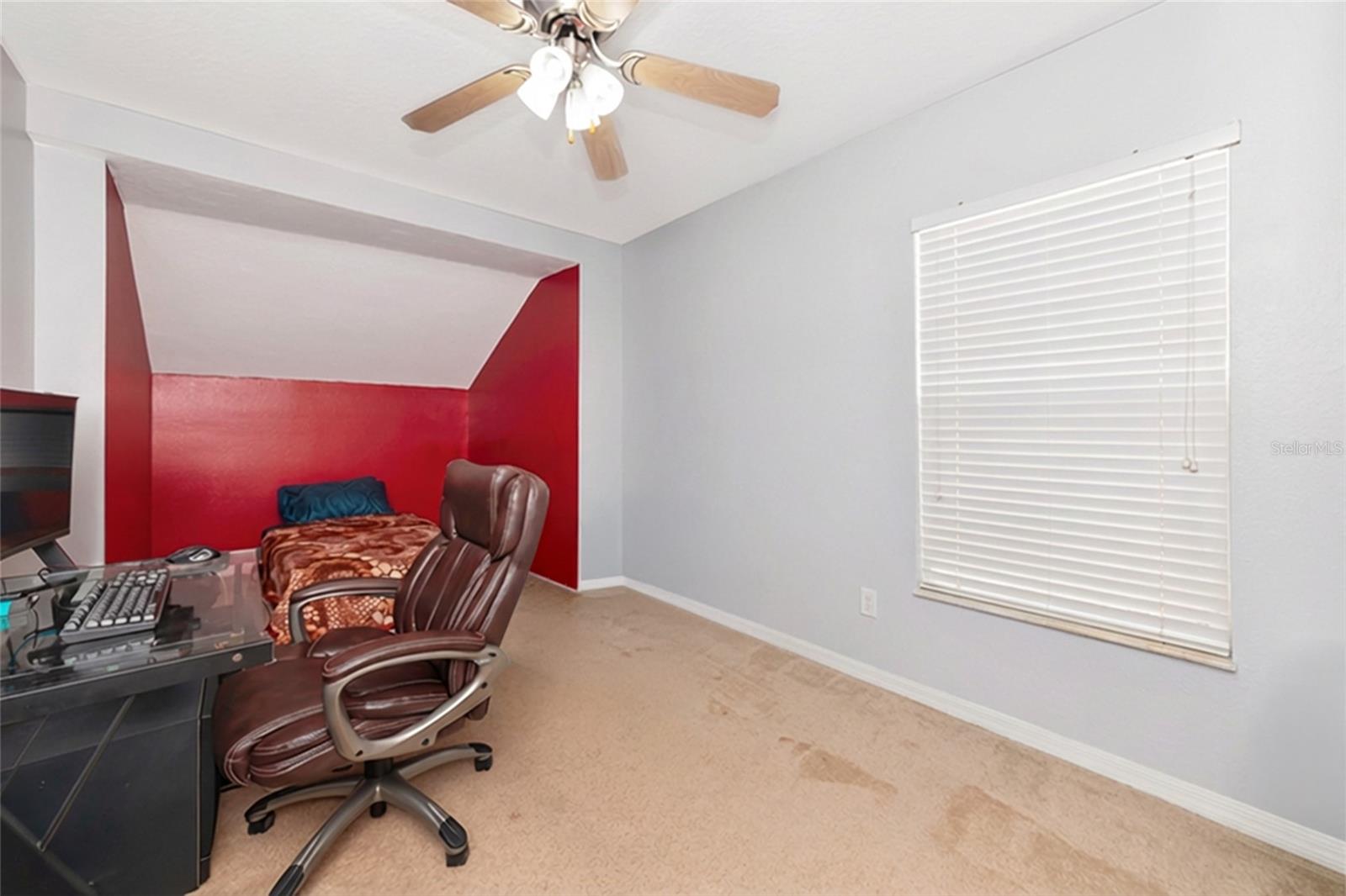 Image 32 of 83 For 10109 36th Court E