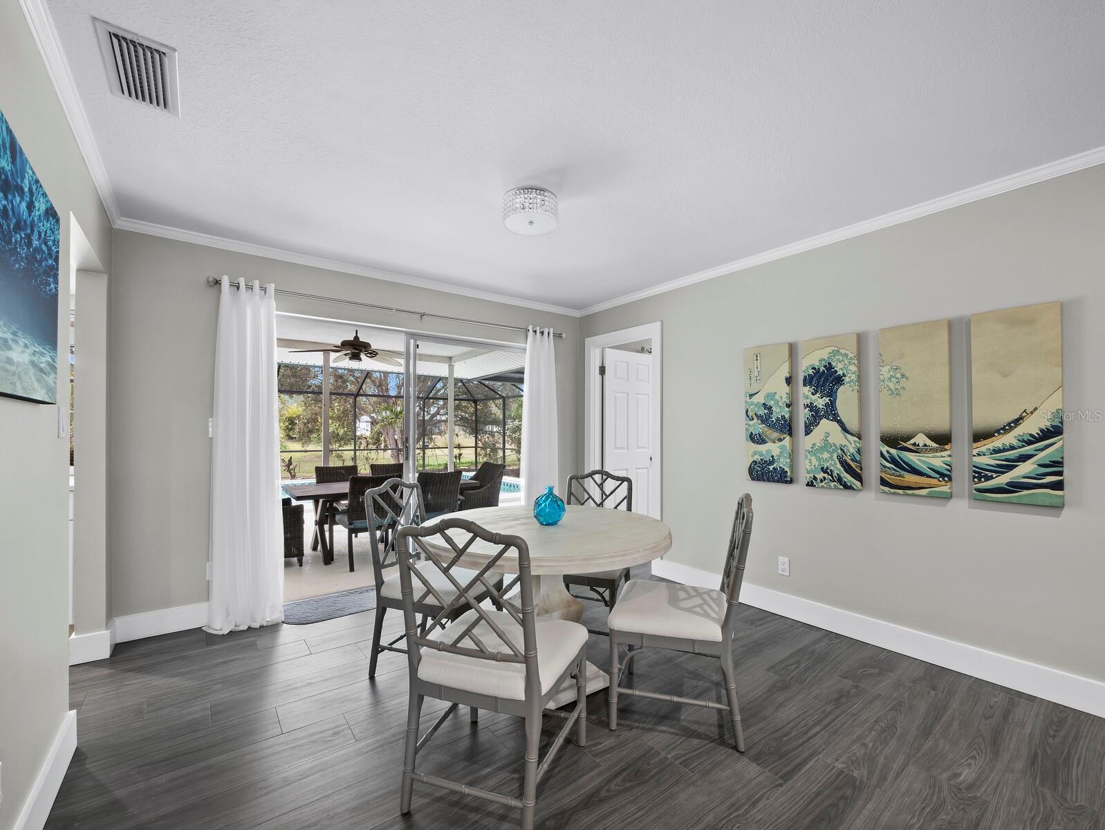 Image 11 of 47 For 2426 River Ridge Drive