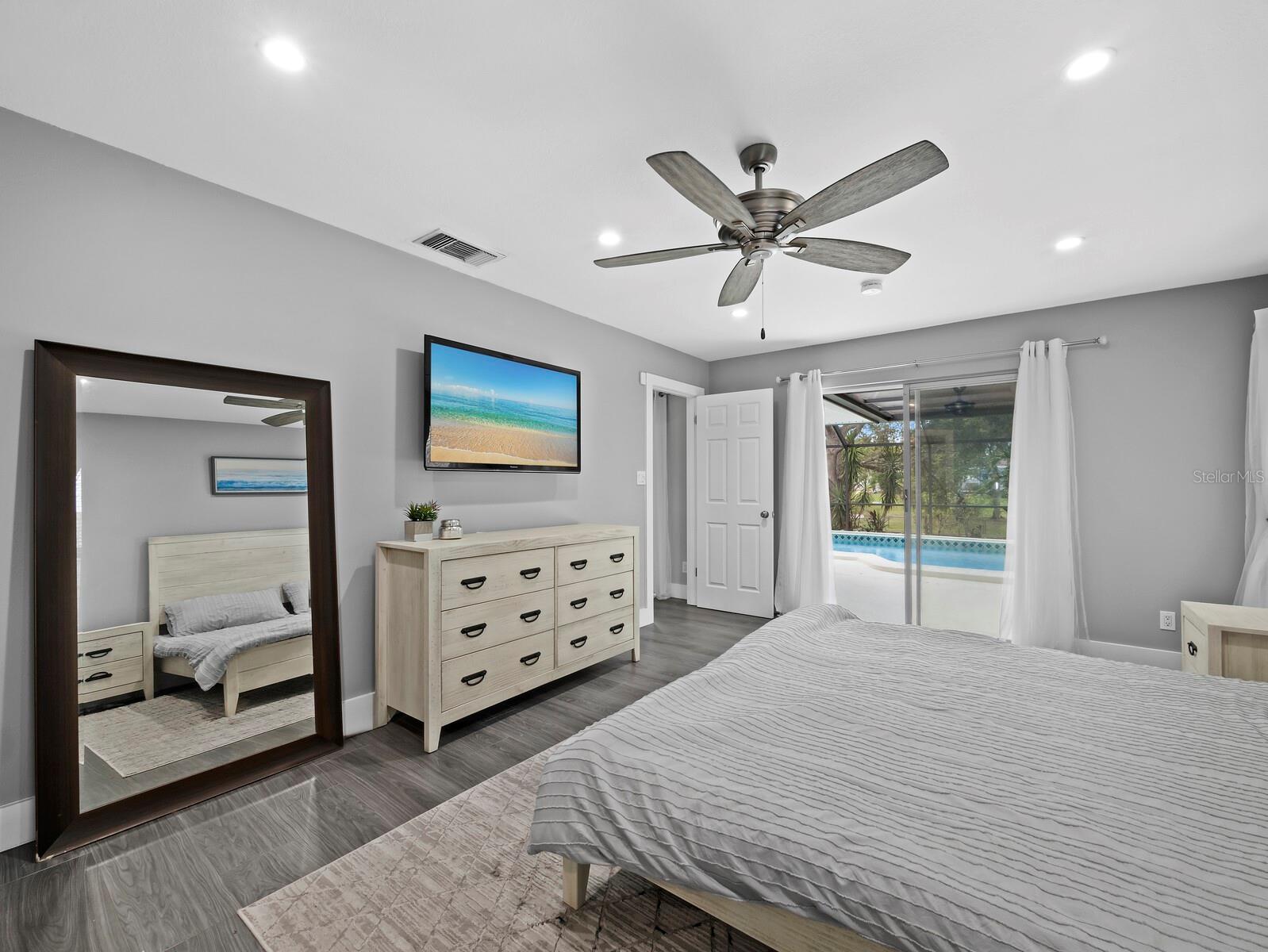 Image 20 of 47 For 2426 River Ridge Drive