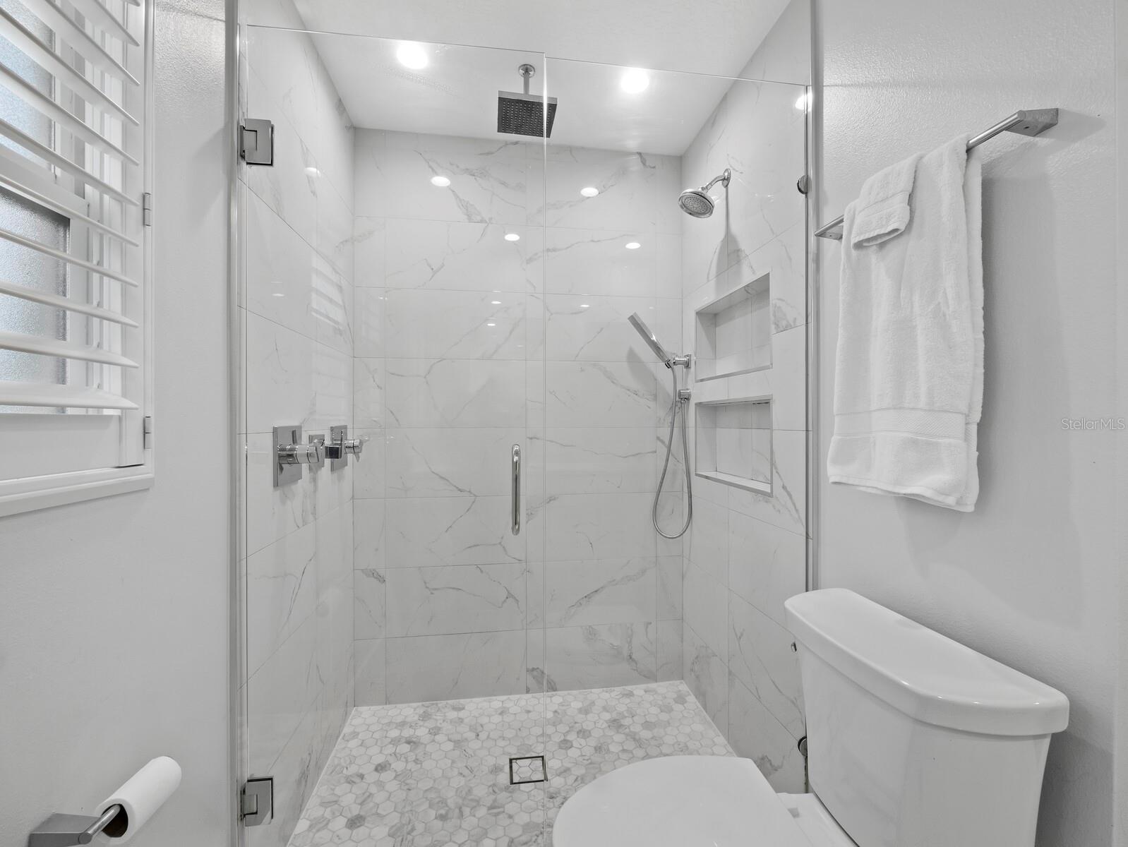 Image 23 of 47 For 2426 River Ridge Drive