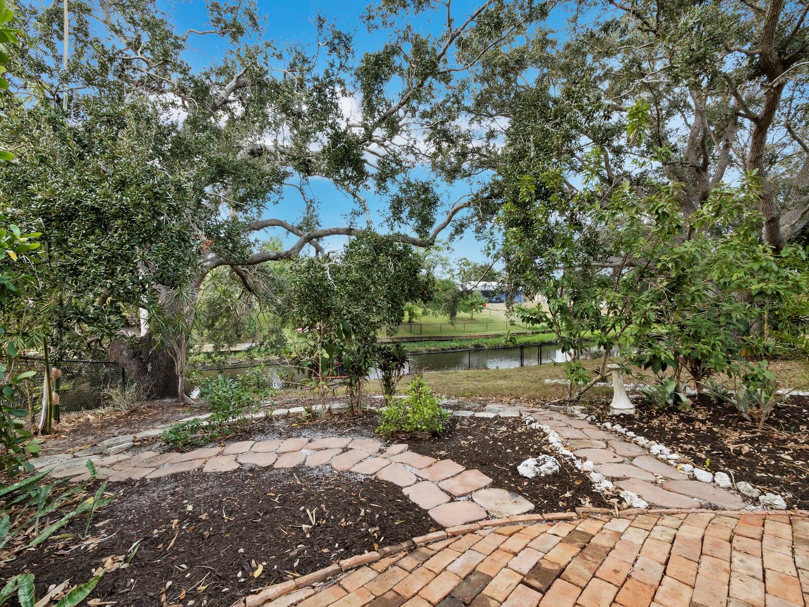 Image 38 of 47 For 2426 River Ridge Drive