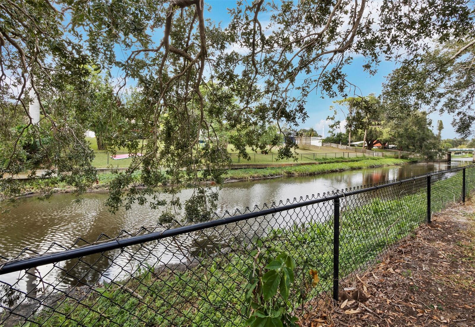 Image 40 of 47 For 2426 River Ridge Drive