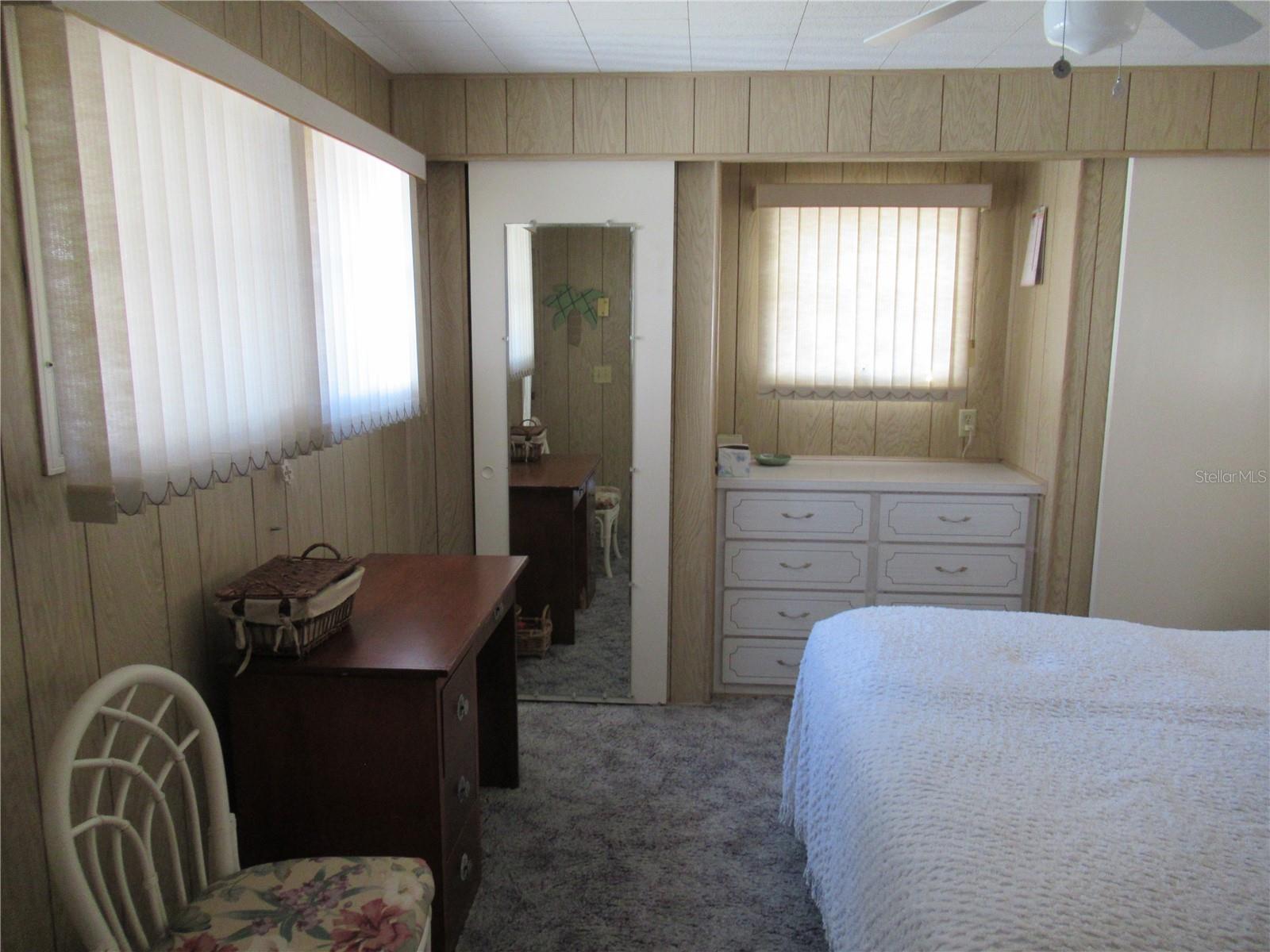 Image 15 of 27 For 1110 49th Avenue Terrace W