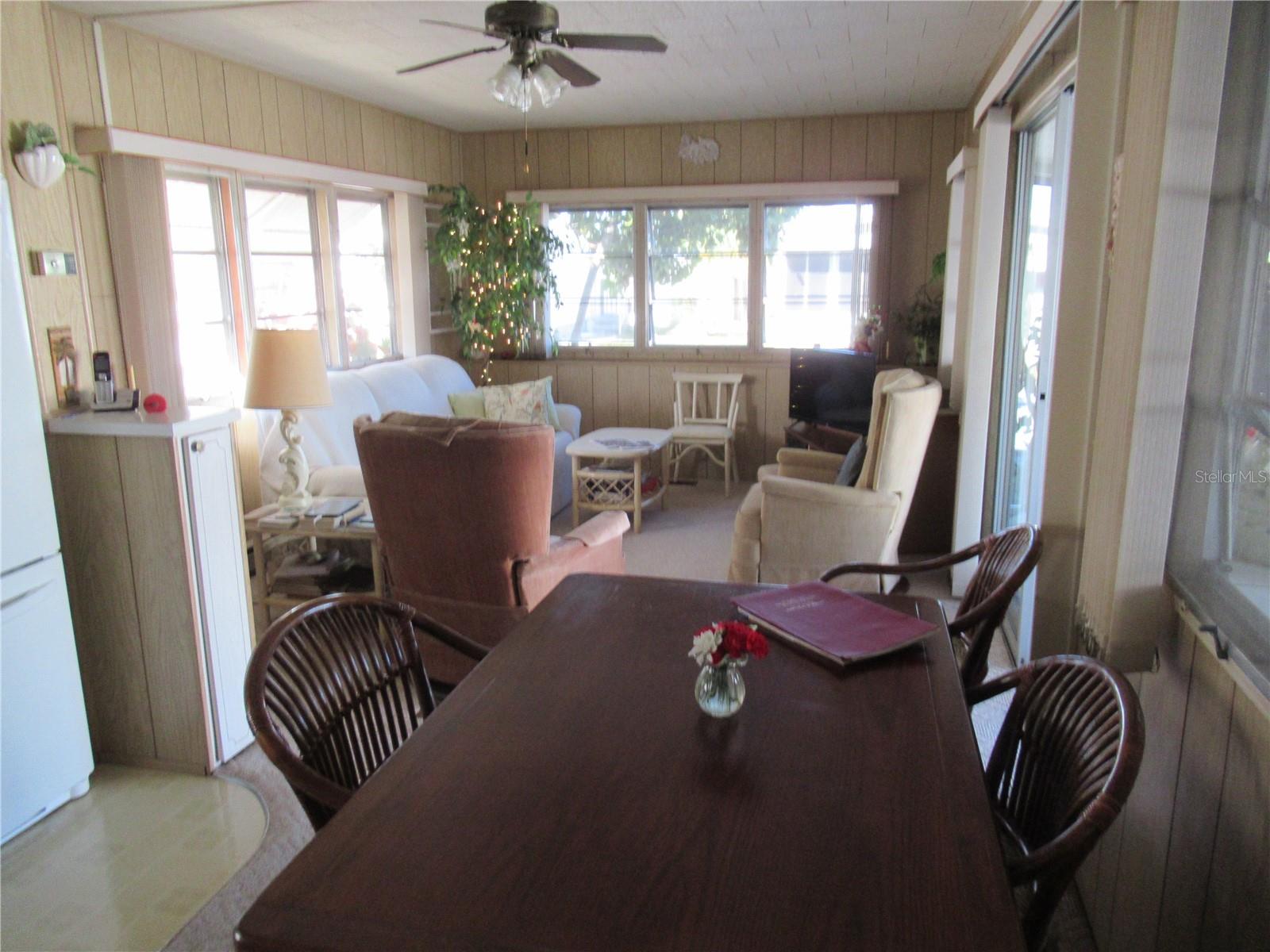 Image 9 of 27 For 1110 49th Avenue Terrace W