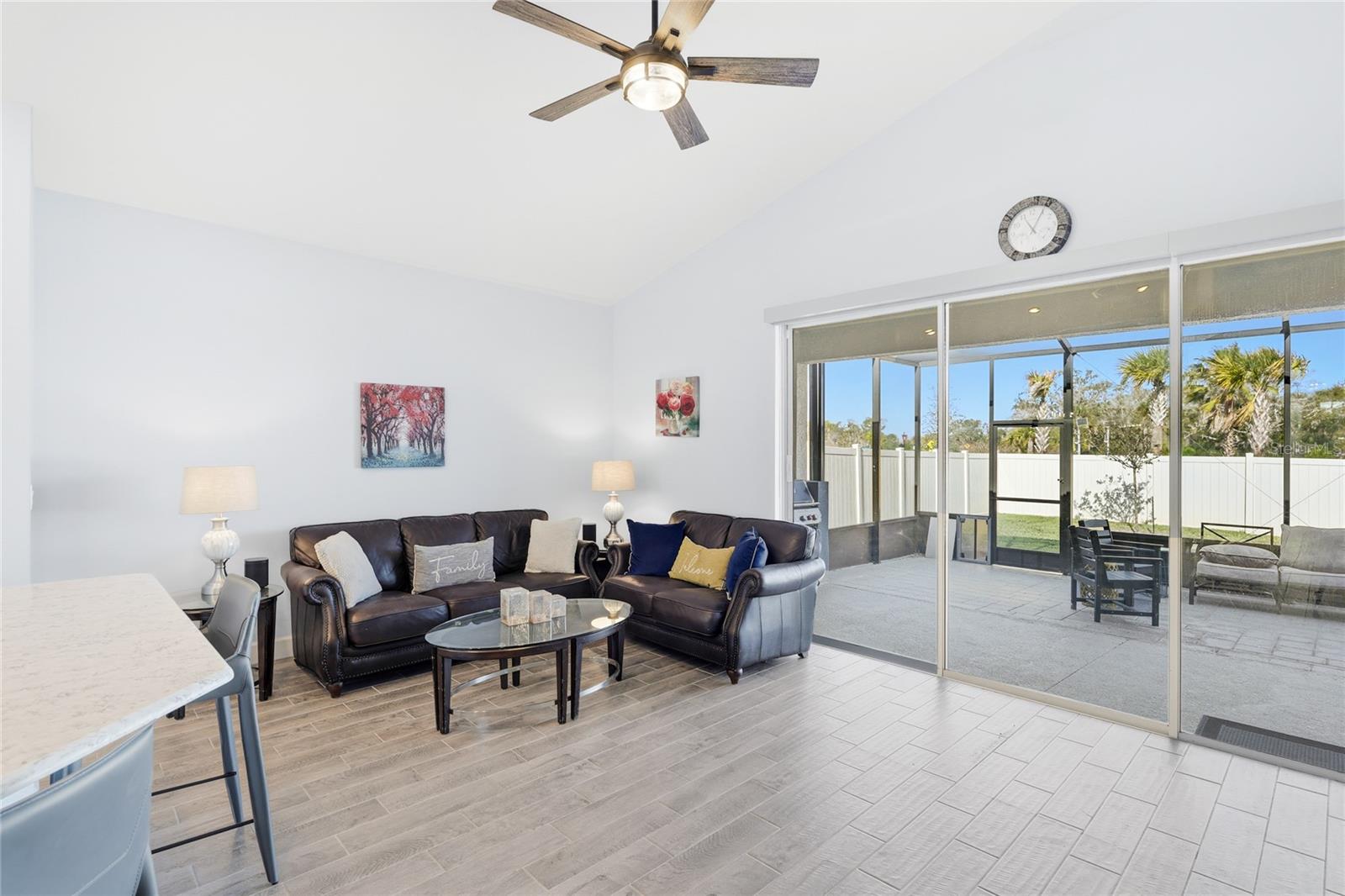 Image 12 of 72 For 11160 Fieldstone Drive