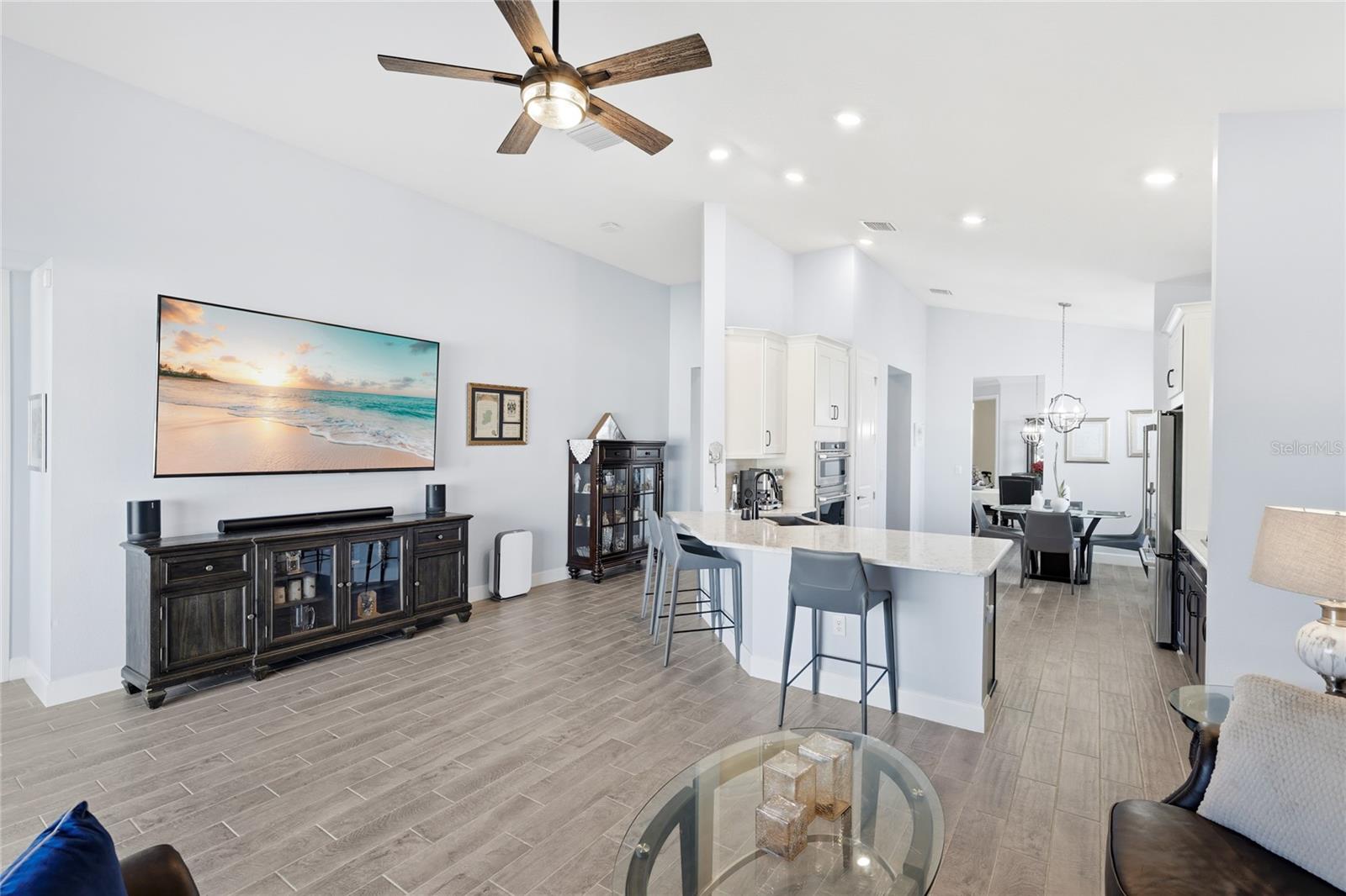 Image 14 of 72 For 11160 Fieldstone Drive