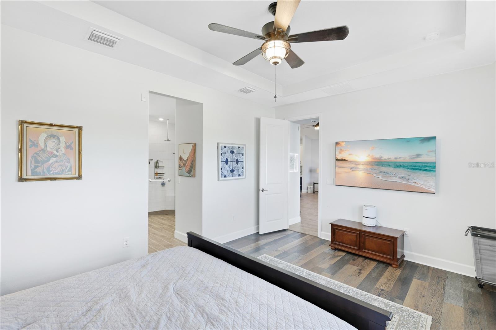 Image 17 of 72 For 11160 Fieldstone Drive