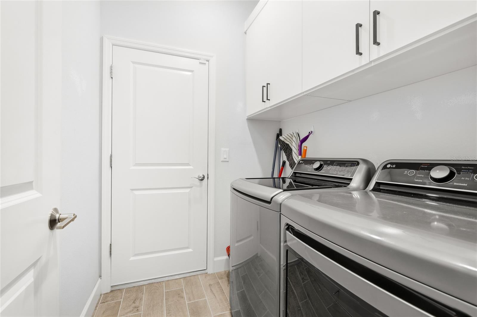 Image 25 of 72 For 11160 Fieldstone Drive