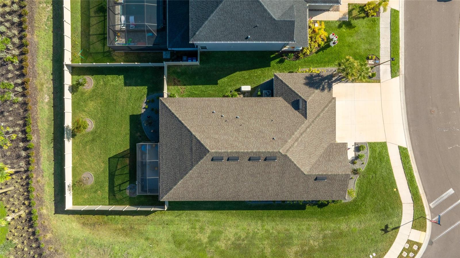 Image 39 of 72 For 11160 Fieldstone Drive