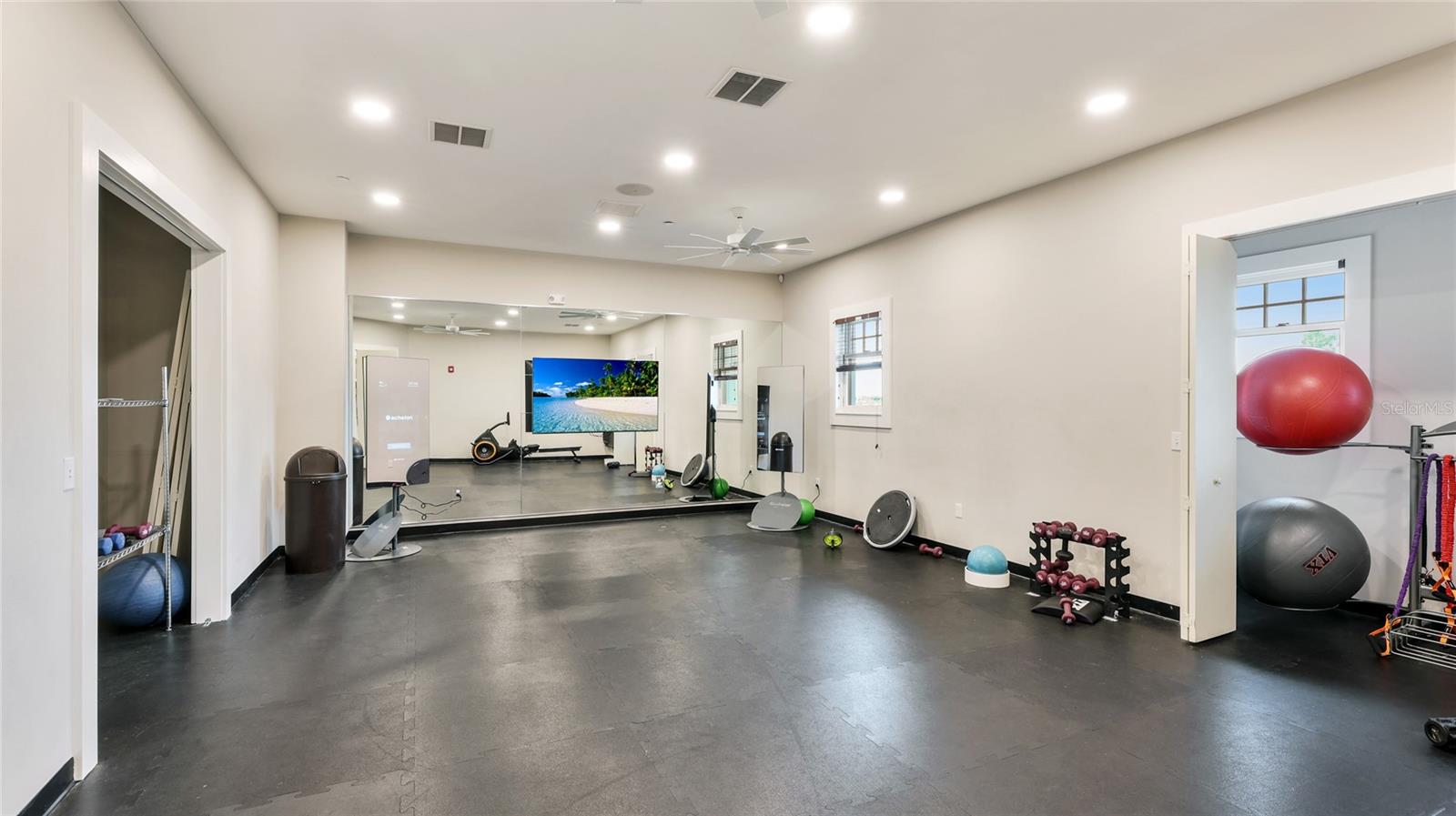 Image 60 of 72 For 11160 Fieldstone Drive