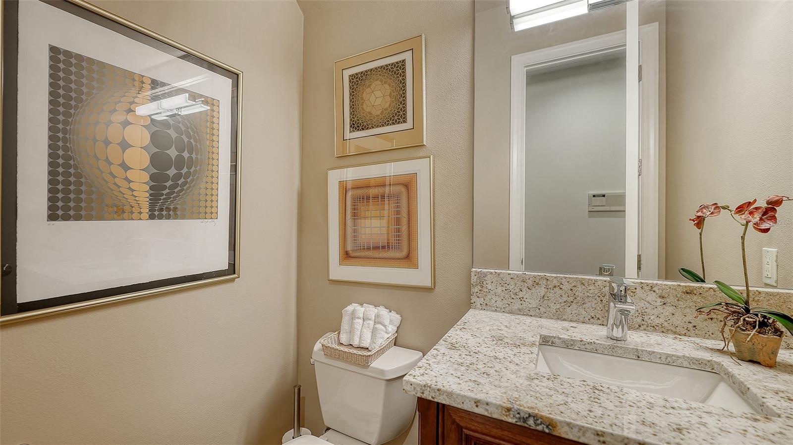 Image 23 of 67 For 8335 Grosvenor Court