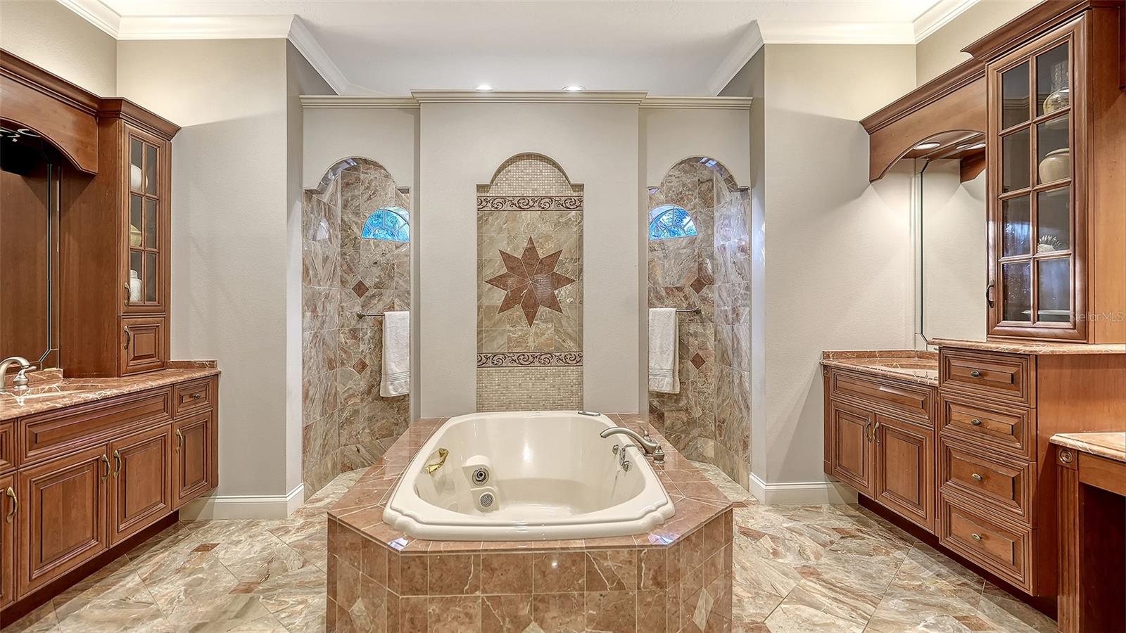 Image 25 of 67 For 8335 Grosvenor Court