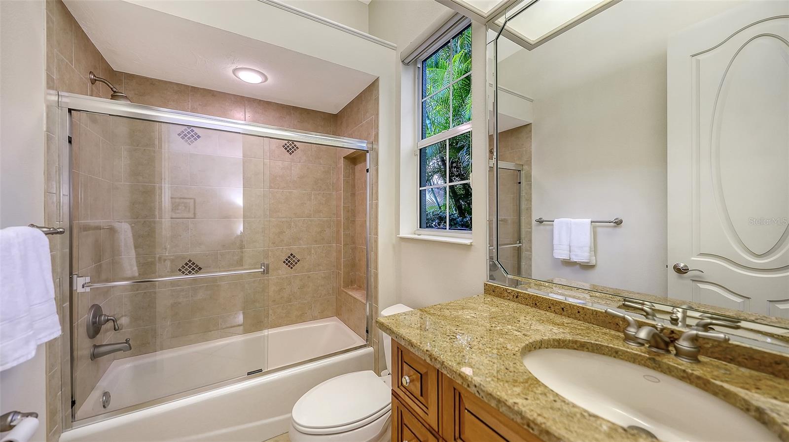 Image 31 of 67 For 8335 Grosvenor Court