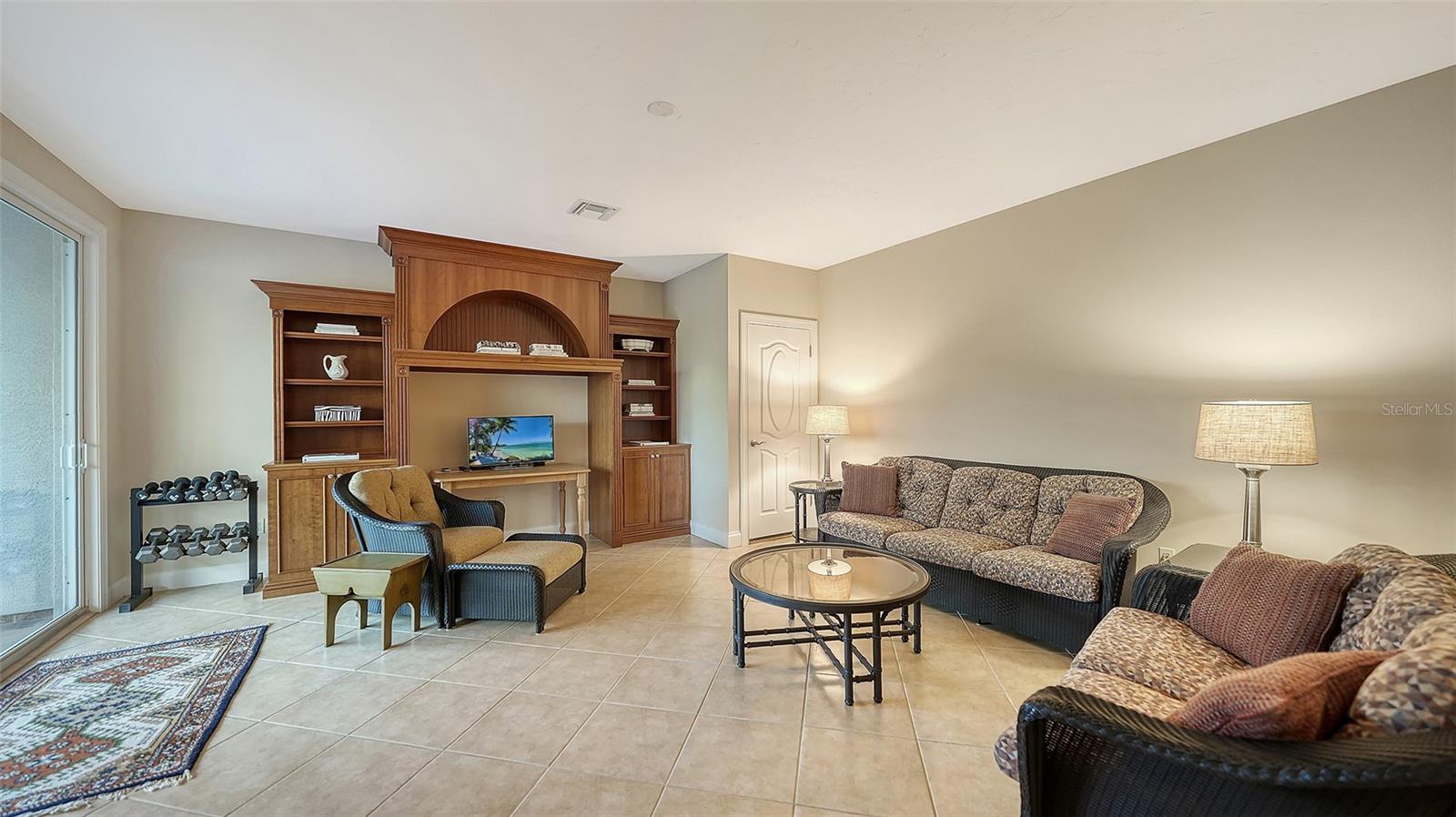 Image 38 of 67 For 8335 Grosvenor Court