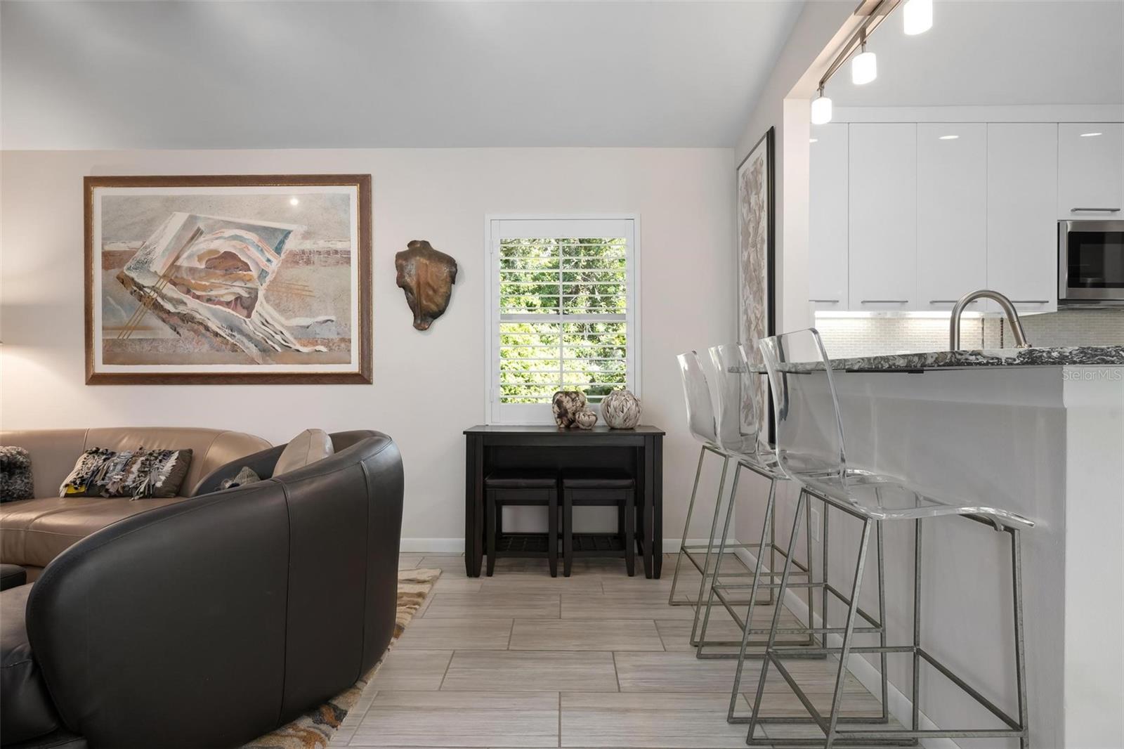 Image 11 of 38 For 226 Chartley Court N