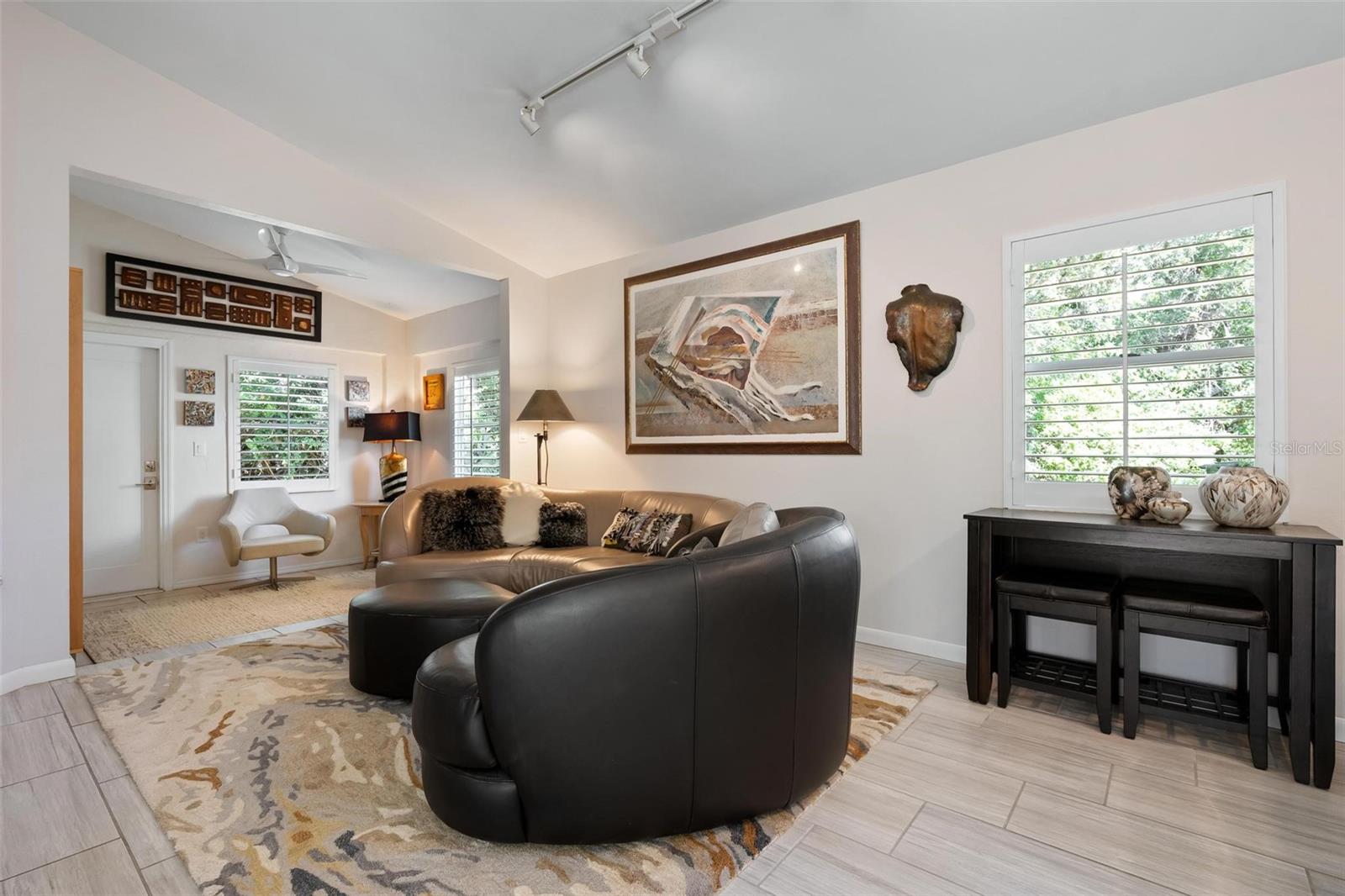 Image 12 of 38 For 226 Chartley Court N