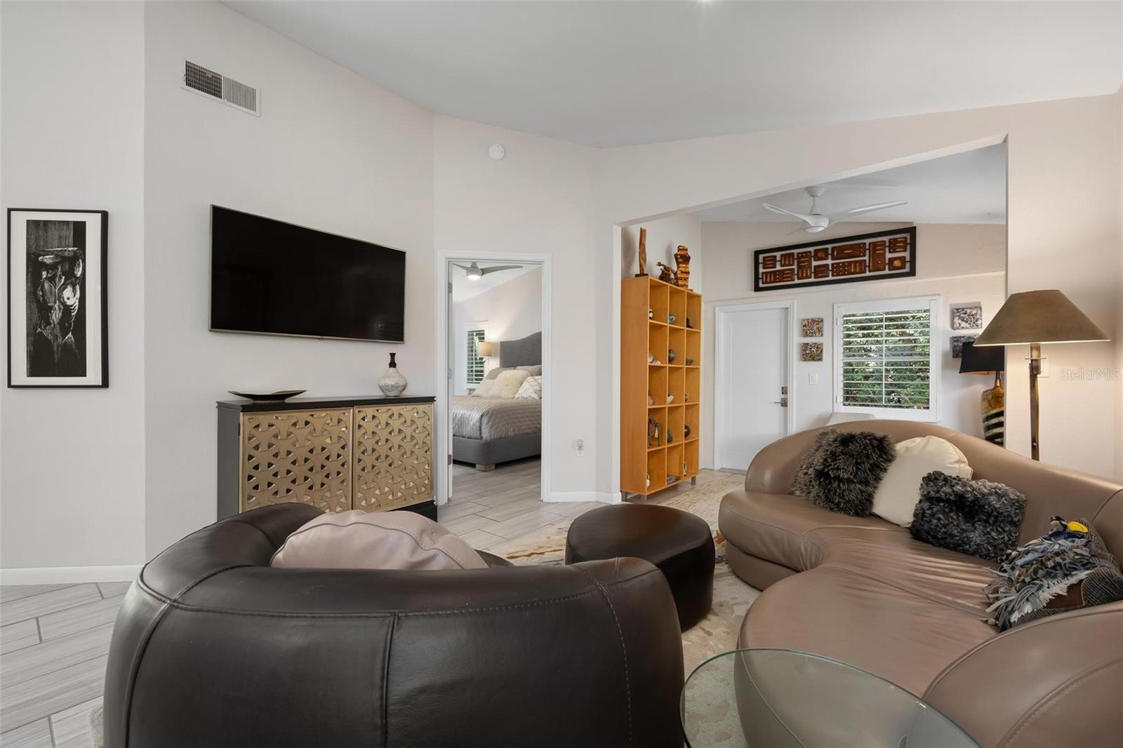 Image 14 of 38 For 226 Chartley Court N