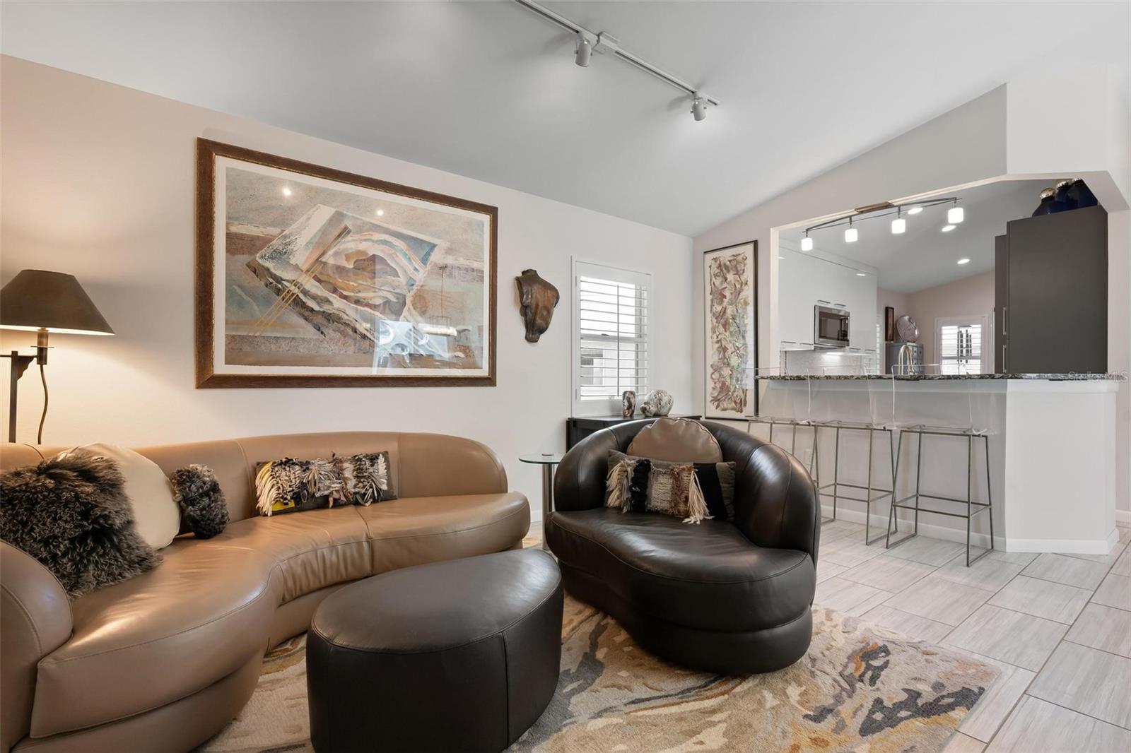 Image 19 of 38 For 226 Chartley Court N