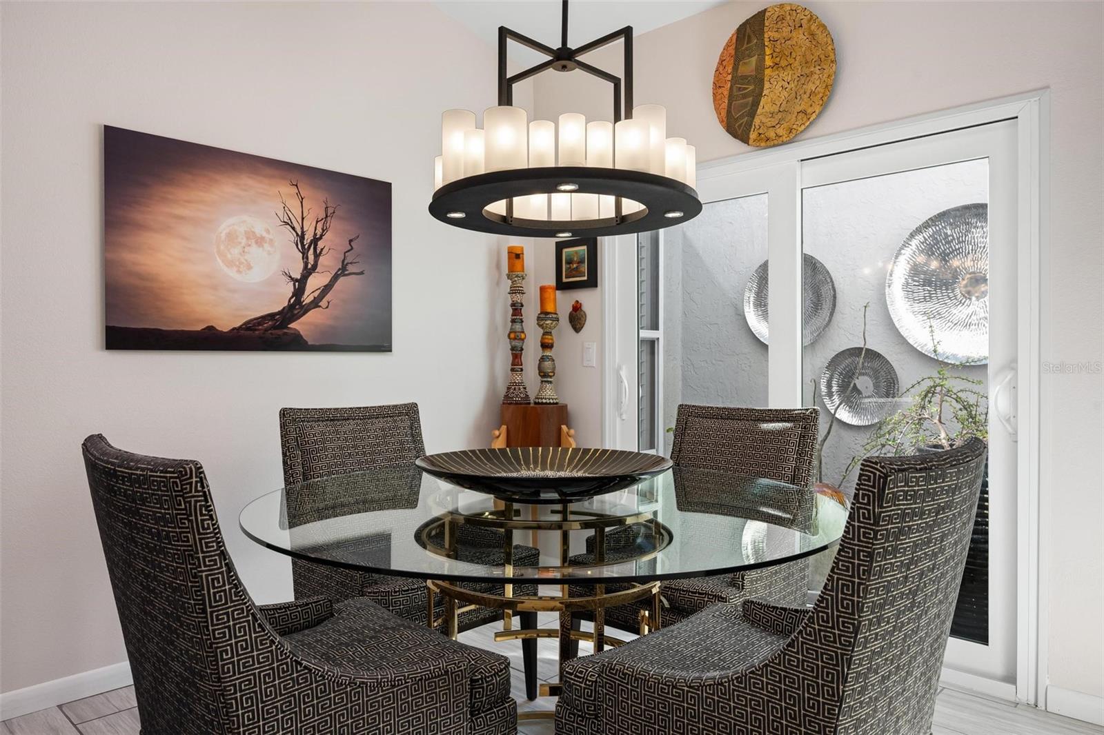 Image 20 of 38 For 226 Chartley Court N