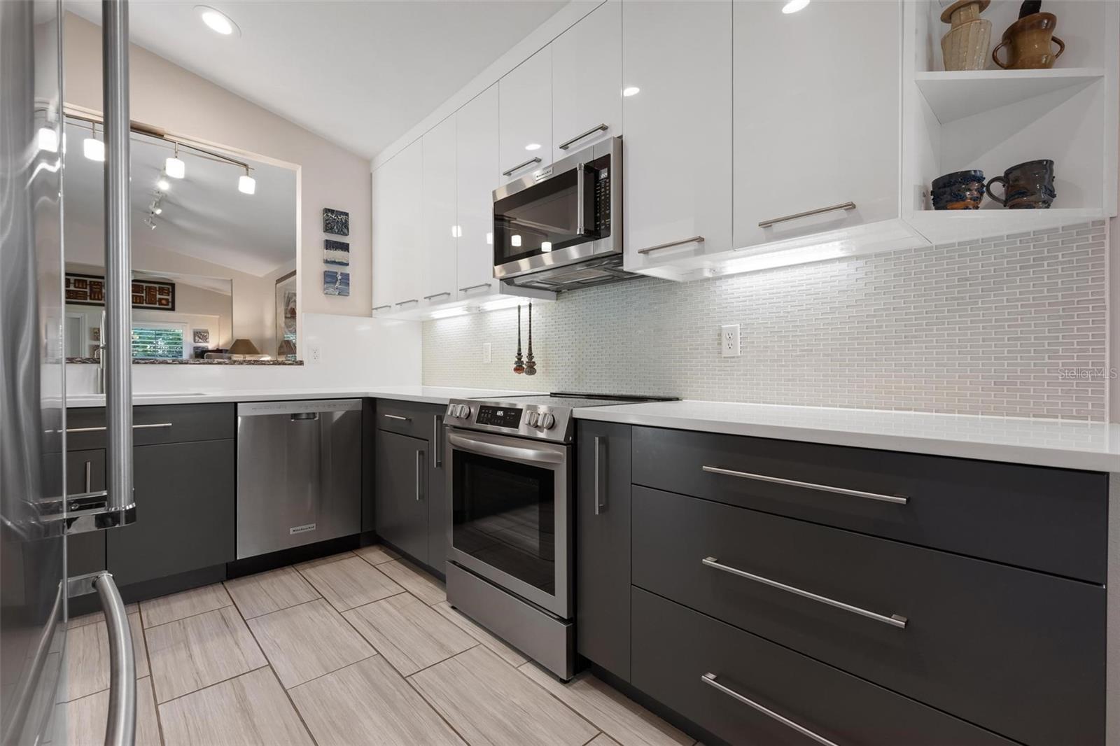 Image 5 of 38 For 226 Chartley Court N