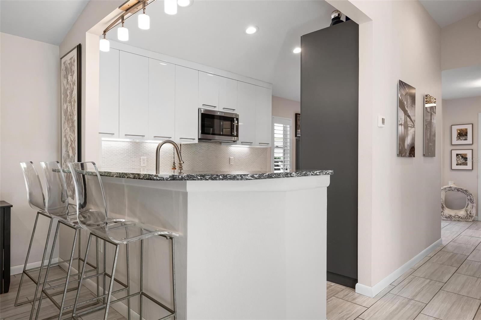 Image 9 of 38 For 226 Chartley Court N