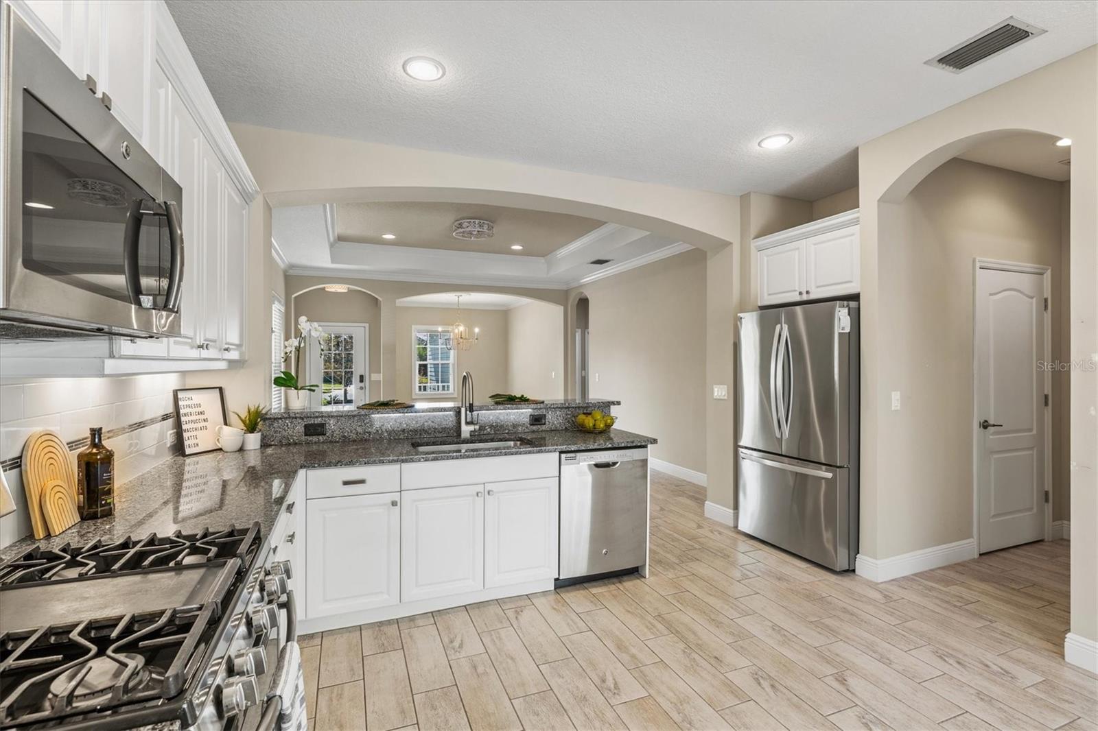 Image 15 of 84 For 12723 Crystal Clear Place